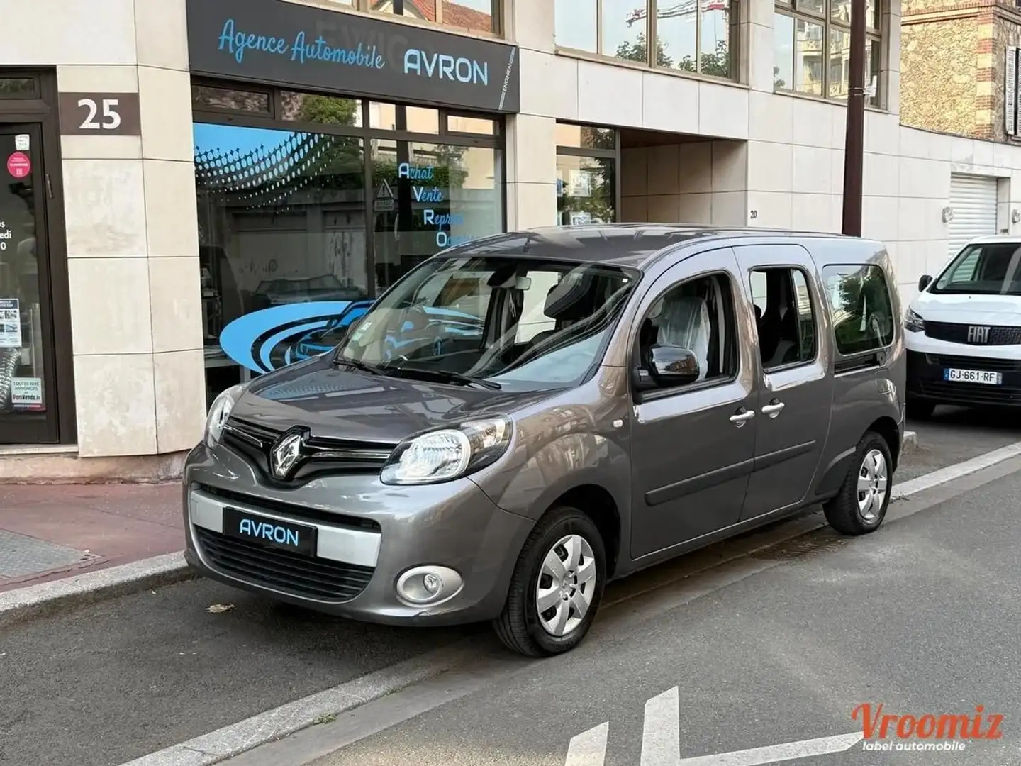 Renault Kangoo II (2) 1.5 DCI 110 INTENS 7 PLACES Gris - 1