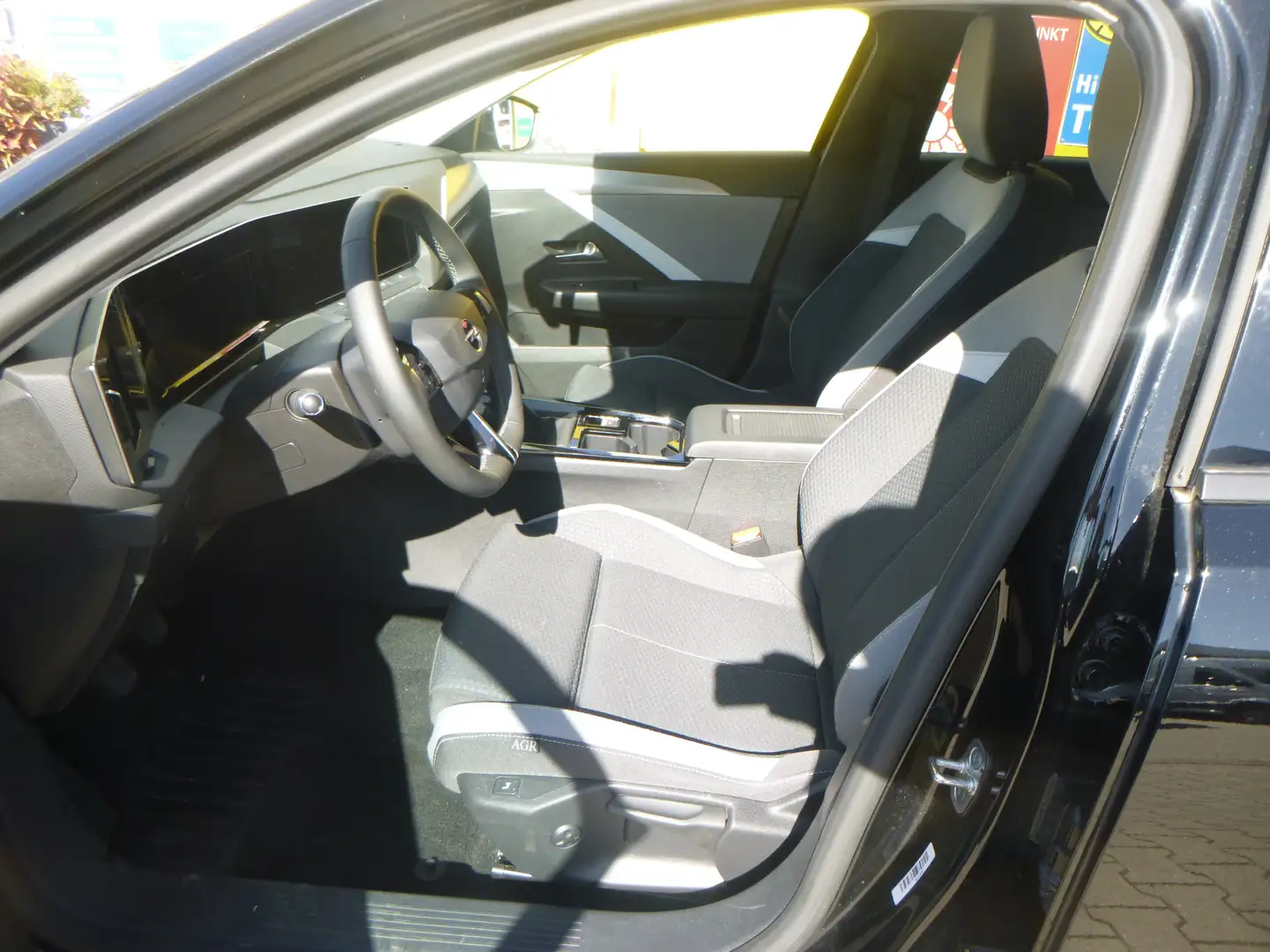 Opel Astra Enjoy; sauberes Auto mit guter Ausstattung; TOP! Zwart - 2