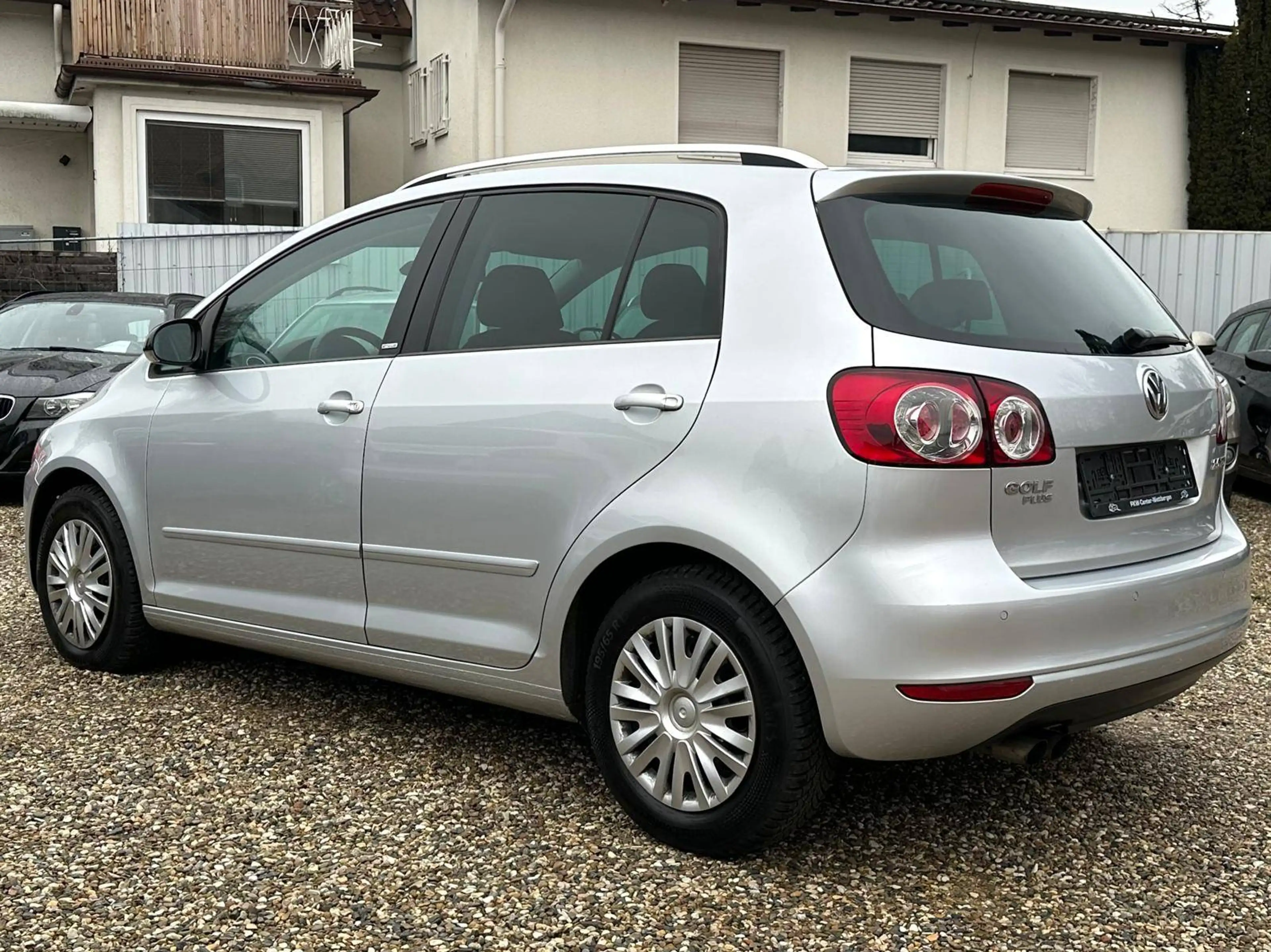 Volkswagen Golf Plus 2.0 TDI Style 1Hand Scheckheft SHZ PDC Klima 6Gang — photo 3