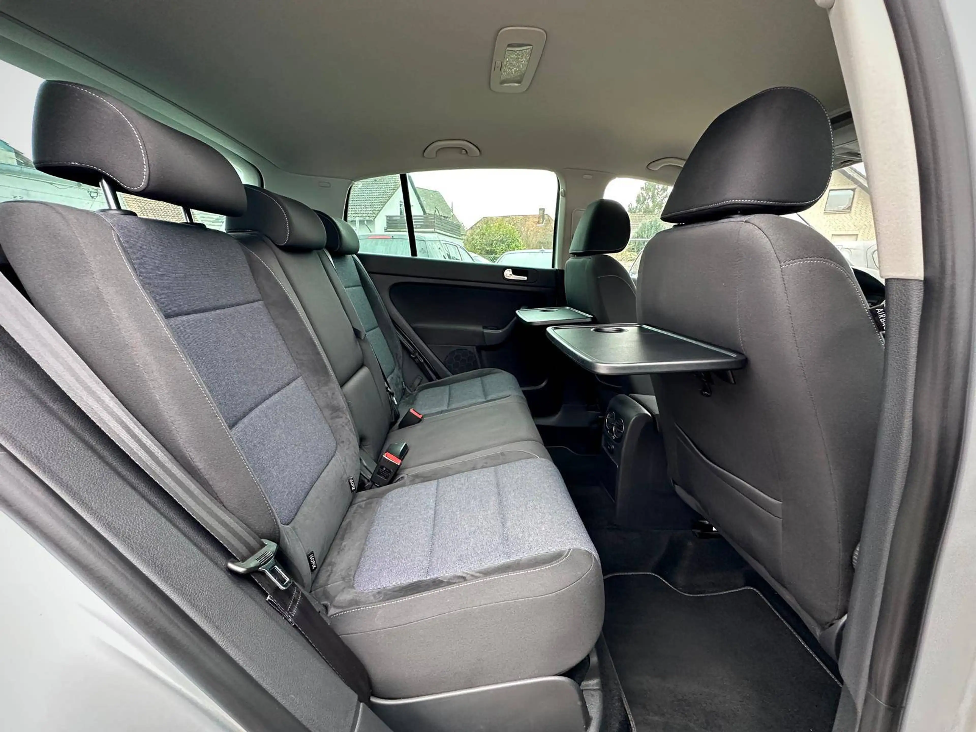 Volkswagen Golf Plus 2.0 TDI Style 1Hand Scheckheft SHZ PDC Klima 6Gang — photo 14
