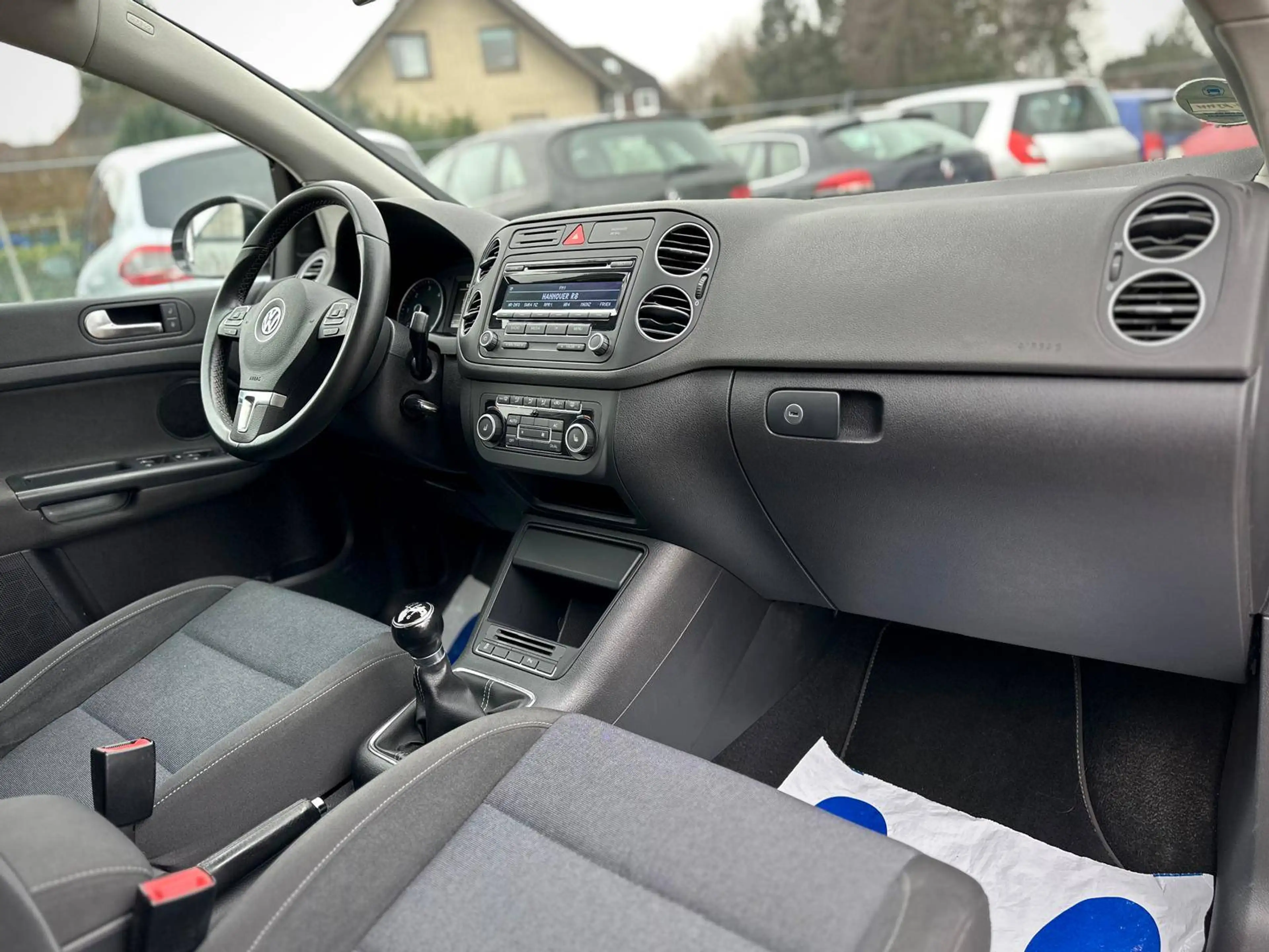 Volkswagen Golf Plus 2.0 TDI Style 1Hand Scheckheft SHZ PDC Klima 6Gang — photo 11
