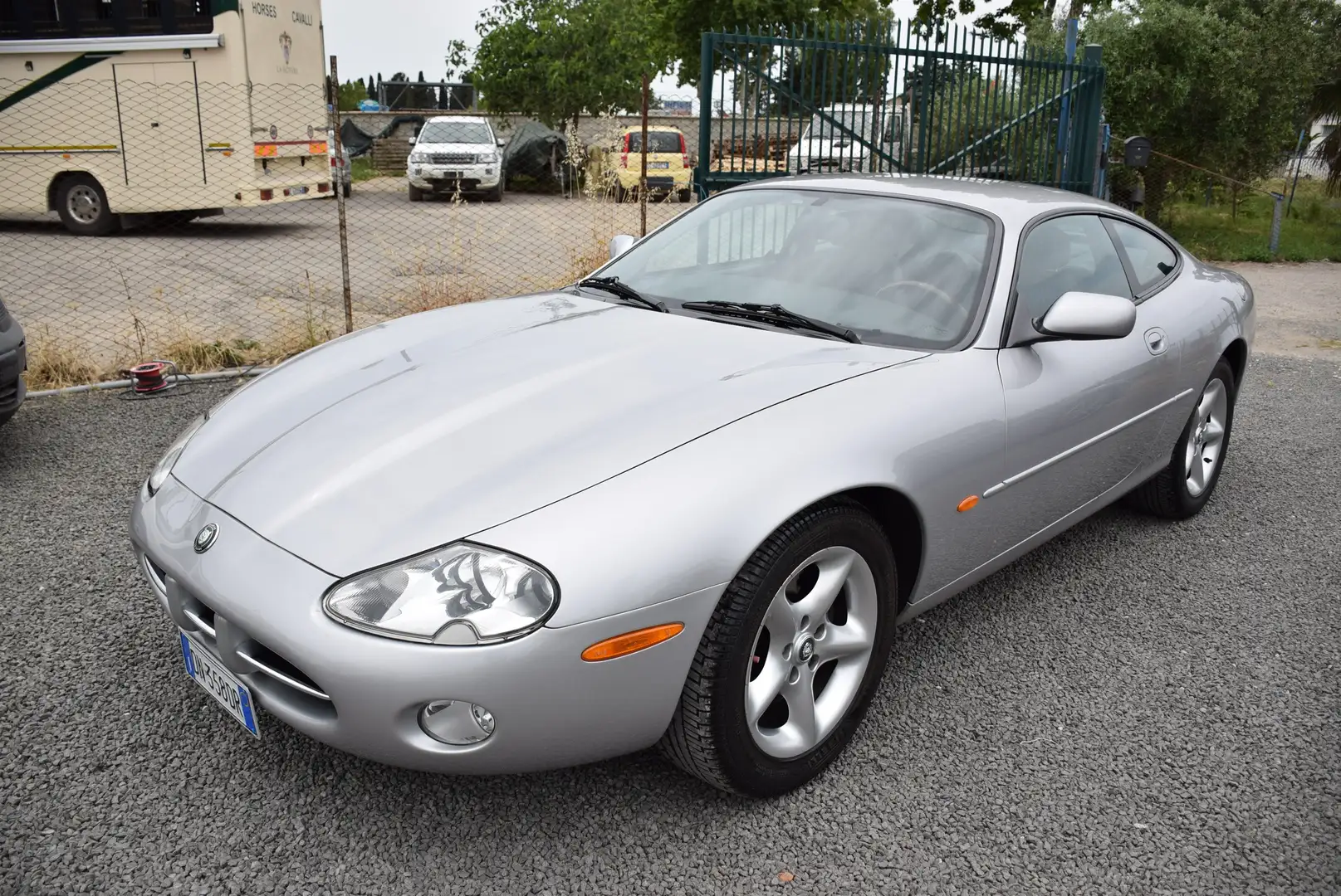 Jaguar XK8 4.0 V8 RESTYLING PERFETTA. TUTTI TAGLIANDI JAGUAR Argent - 1