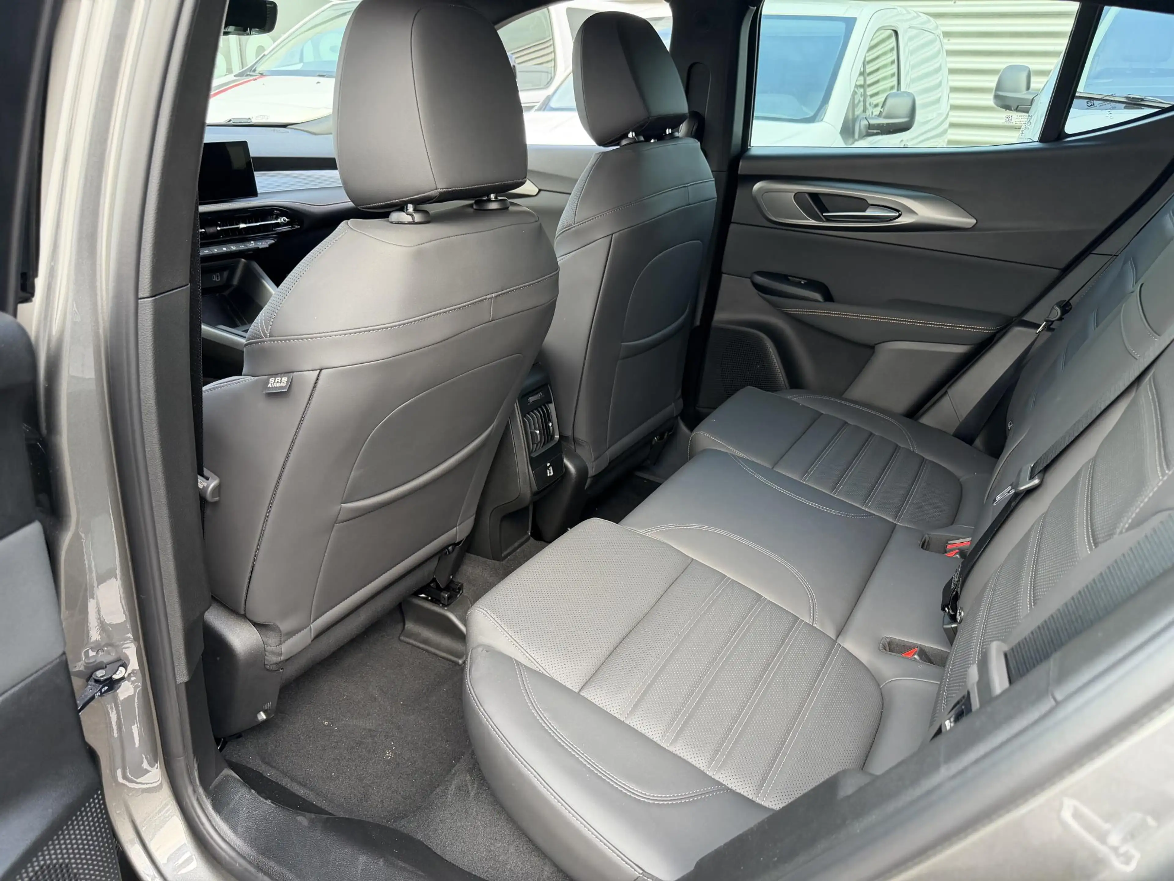 Alfa Romeo Tonale 1.3 Ibrida Plug-In Q4 Ti | Panorama schuif kanteld — photo 12