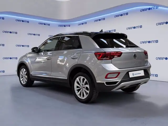 Volkswagen T-Roc view 4