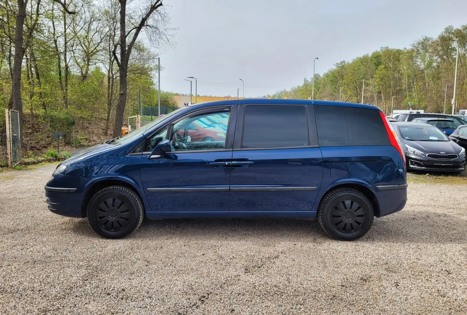 Fiat Ulysse 2.0 16V Dynamic 6 Sitzen Blue - 2