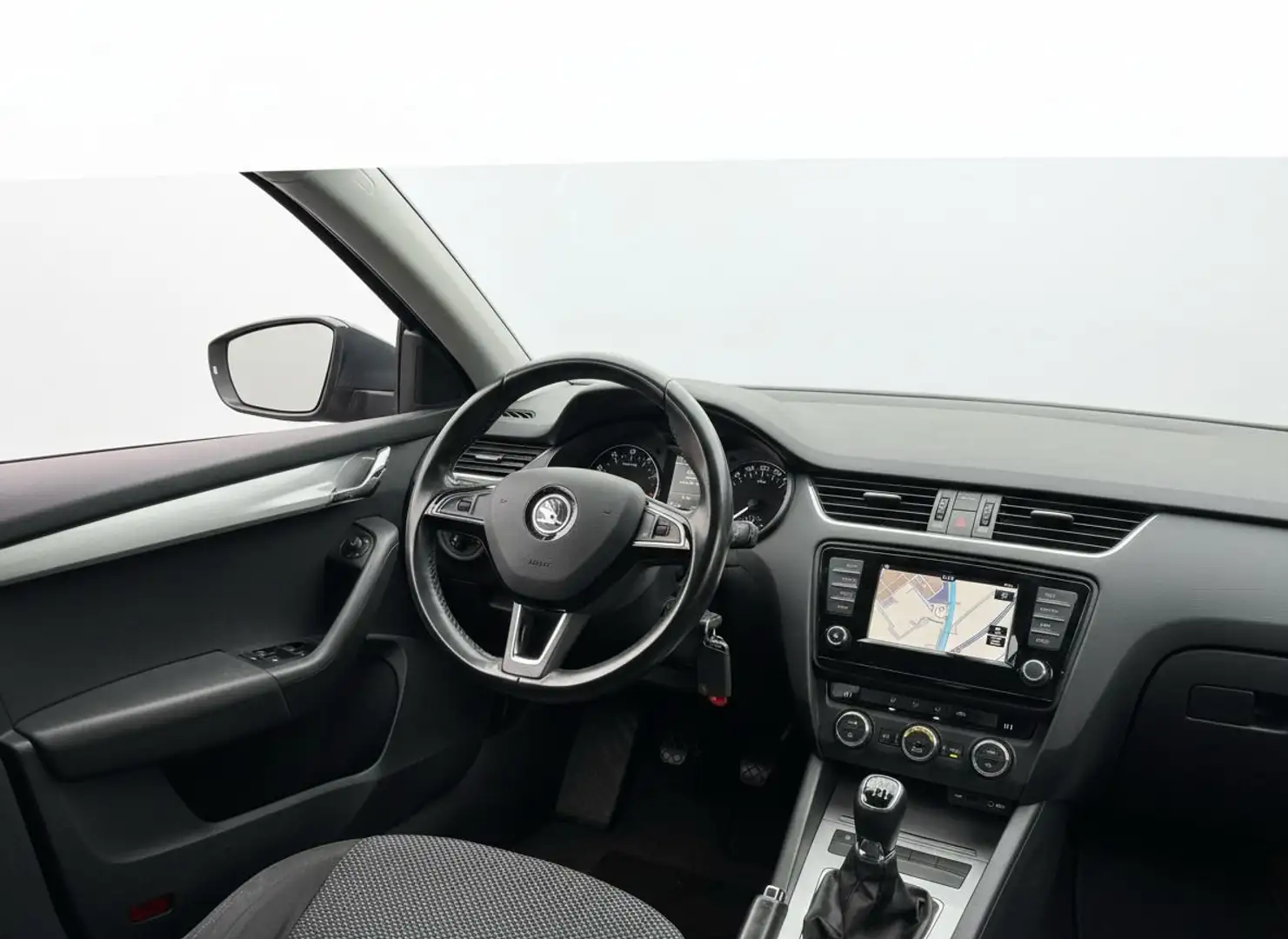 Skoda Octavia Combi 1.2 TSI GreenTech BUSINESSLINE TREKHAAK/NAVI Gris - 2