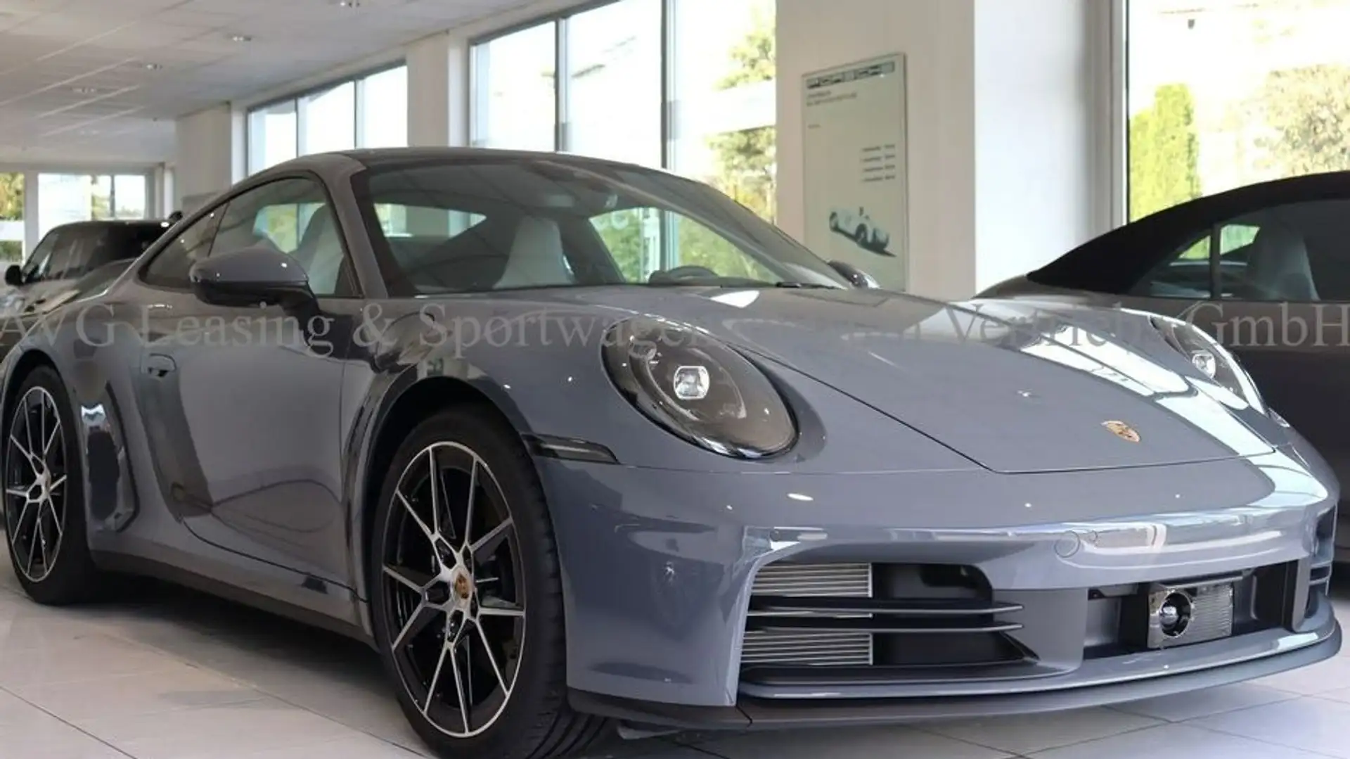 Porsche 992 Carrera Coupé PDK Gris - 1