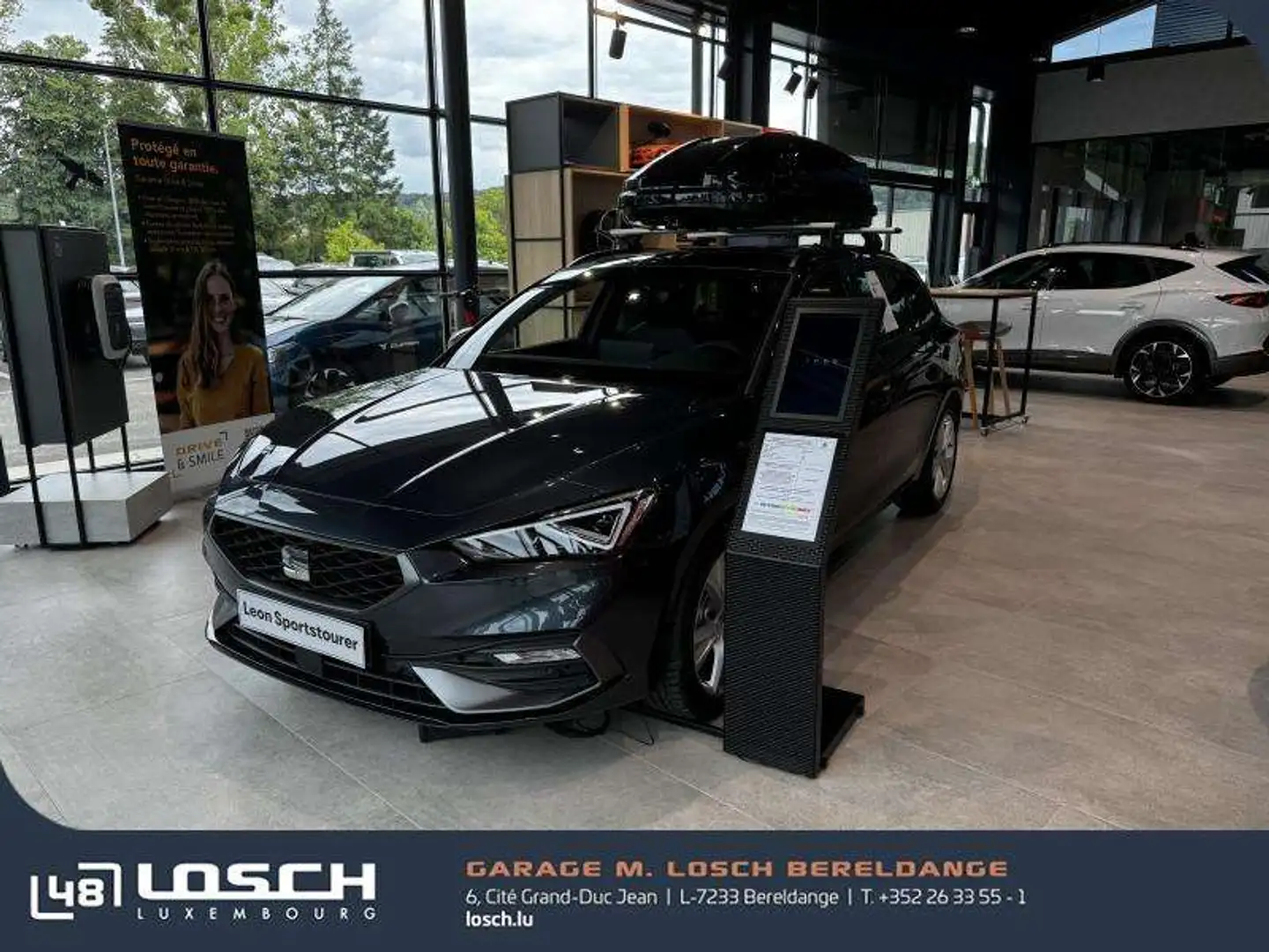 SEAT Leon Sportstourer Gris - 1