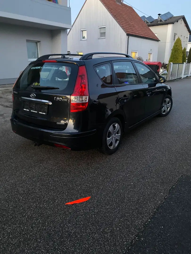 Hyundai i30 i30cw 1.6 CRDi blue Classic Business - 2