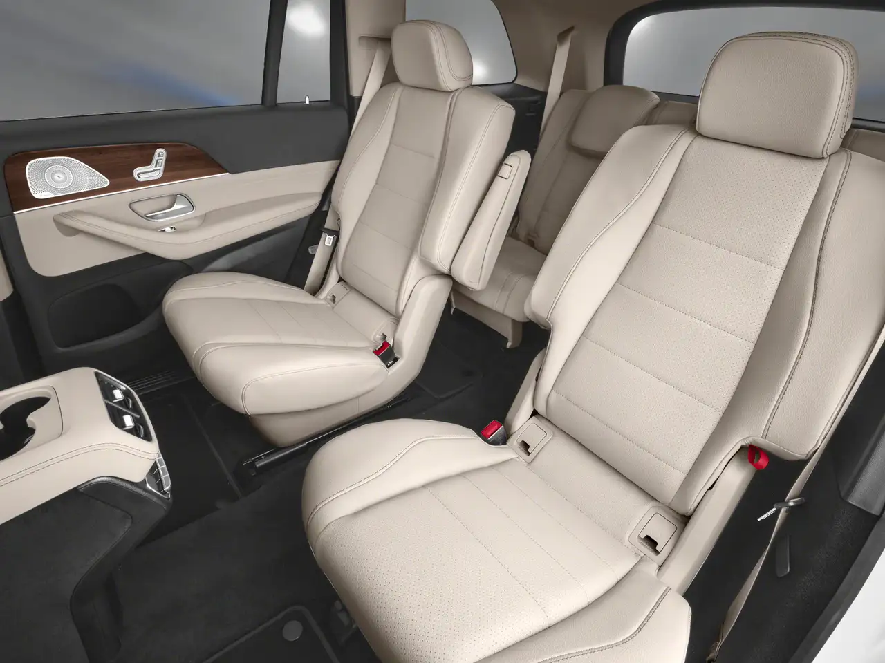 Mercedes-Benz GLS снимка Mercedes-Benz GLS