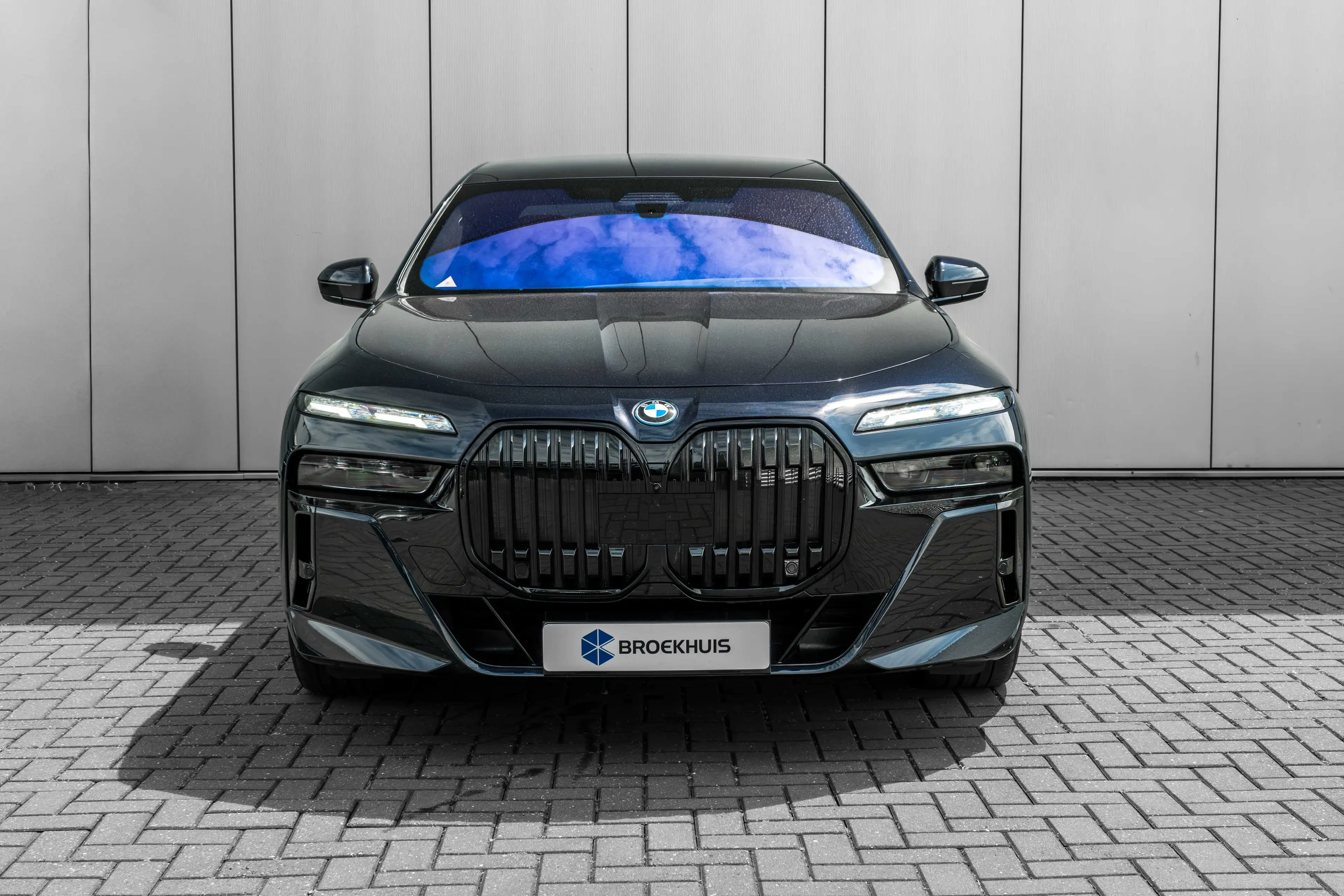 BMW i7 xDrive60 106 kWh 545 PK | Skylounge Panorama Dak | — photo 3
