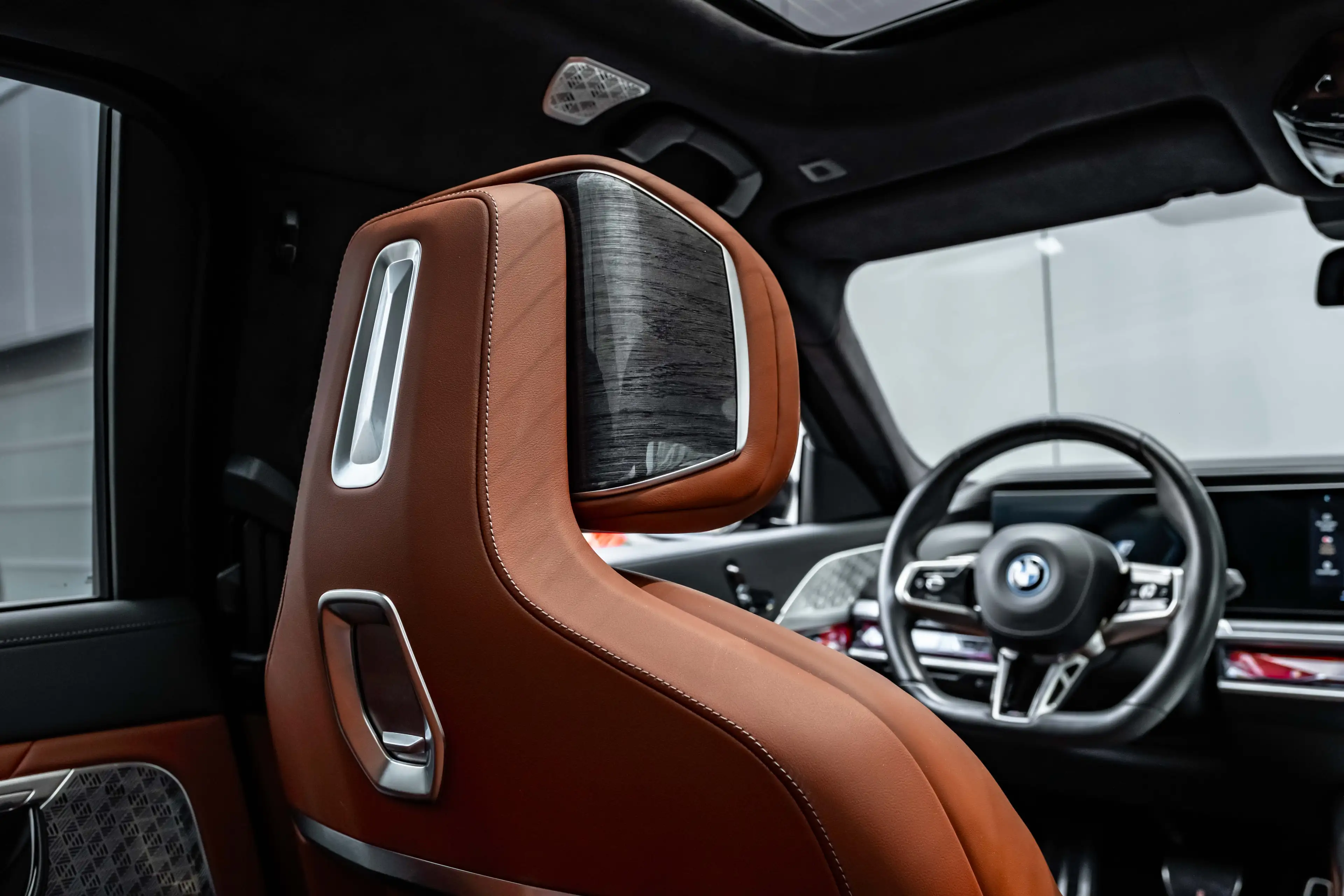 BMW i7 xDrive60 106 kWh 545 PK | Skylounge Panorama Dak | — photo 11