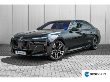 xDrive60 106 kWh 545 PK | Skylounge Panorama Dak |