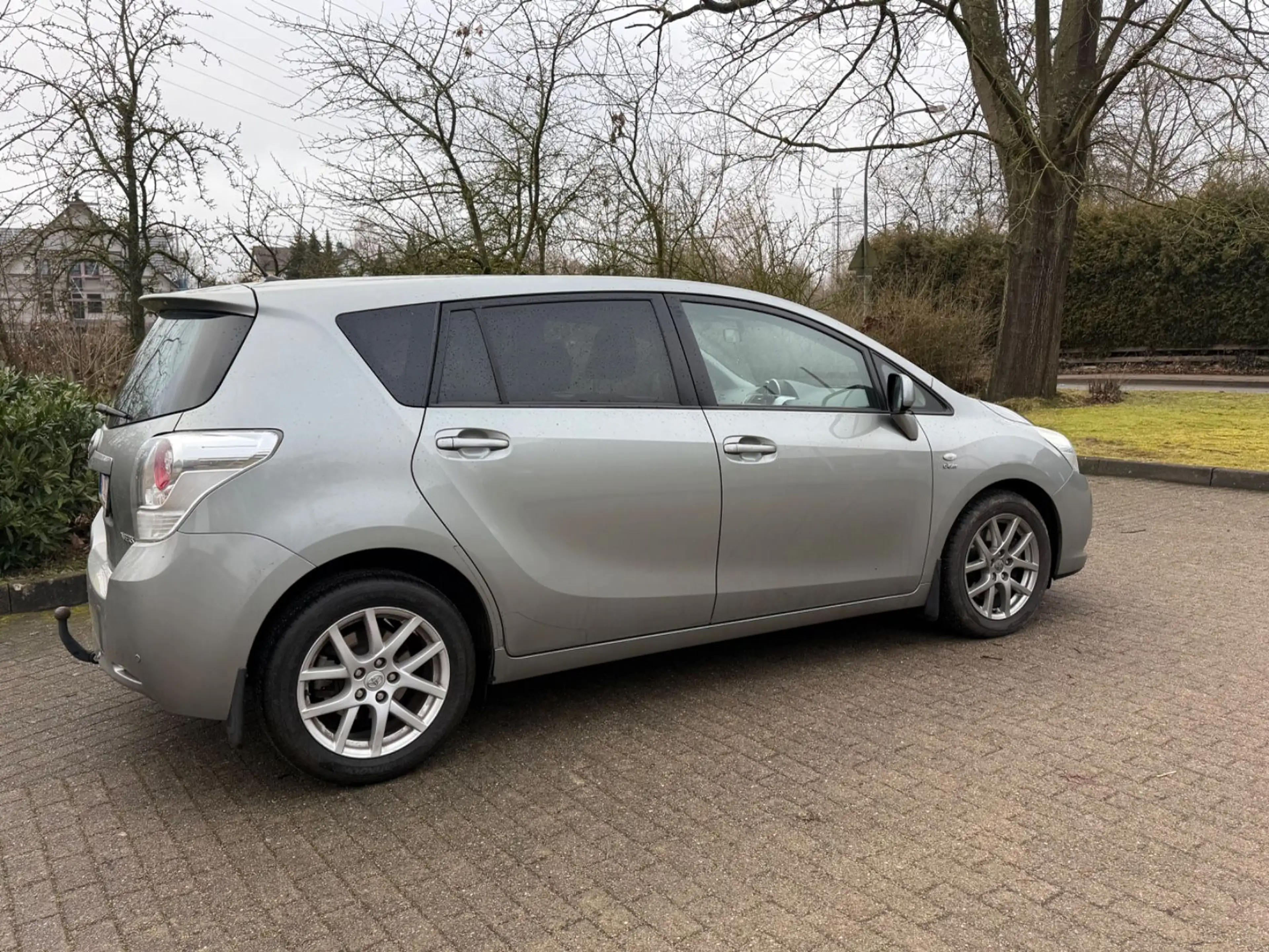 Toyota Verso Travel — photo 5