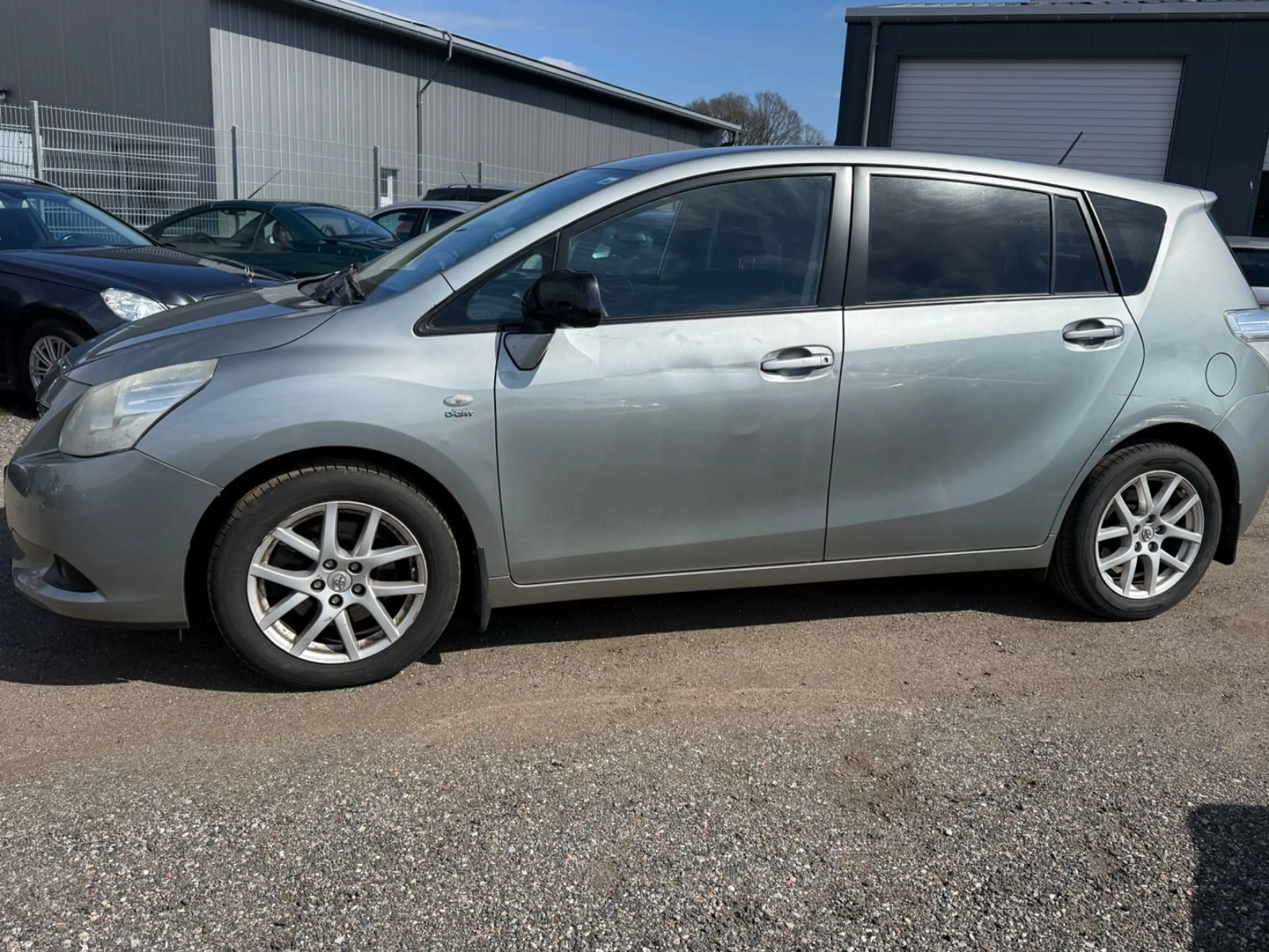 Toyota Verso Travel — photo 10