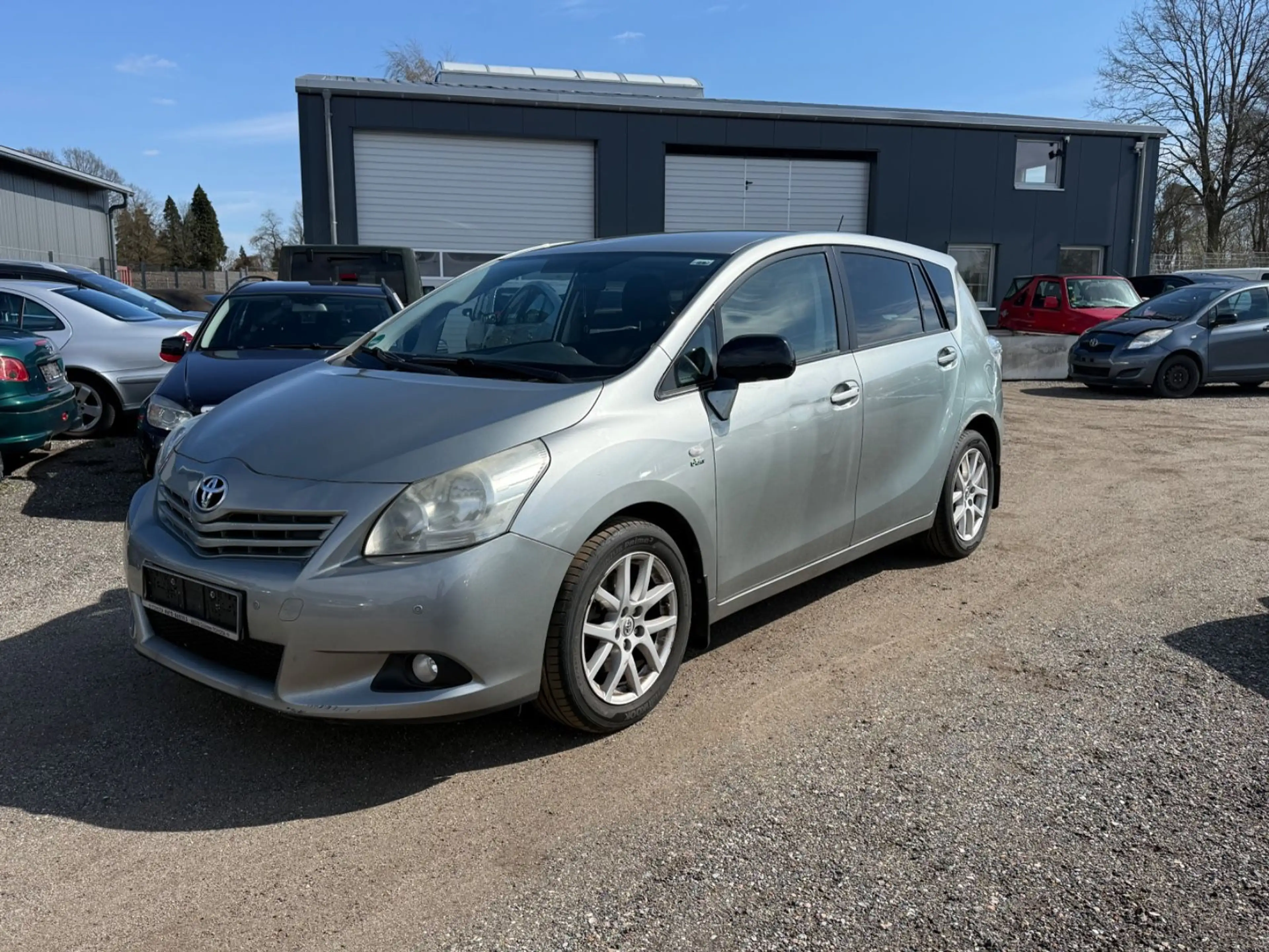 Toyota Verso Travel — photo 12
