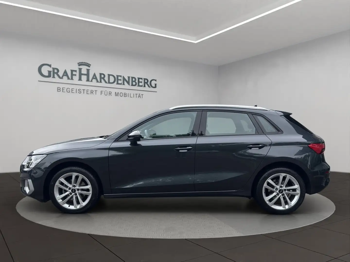 Audi A3 Sportback Advanced 30TFSI S-Tr. Navi ACC Grau - 2