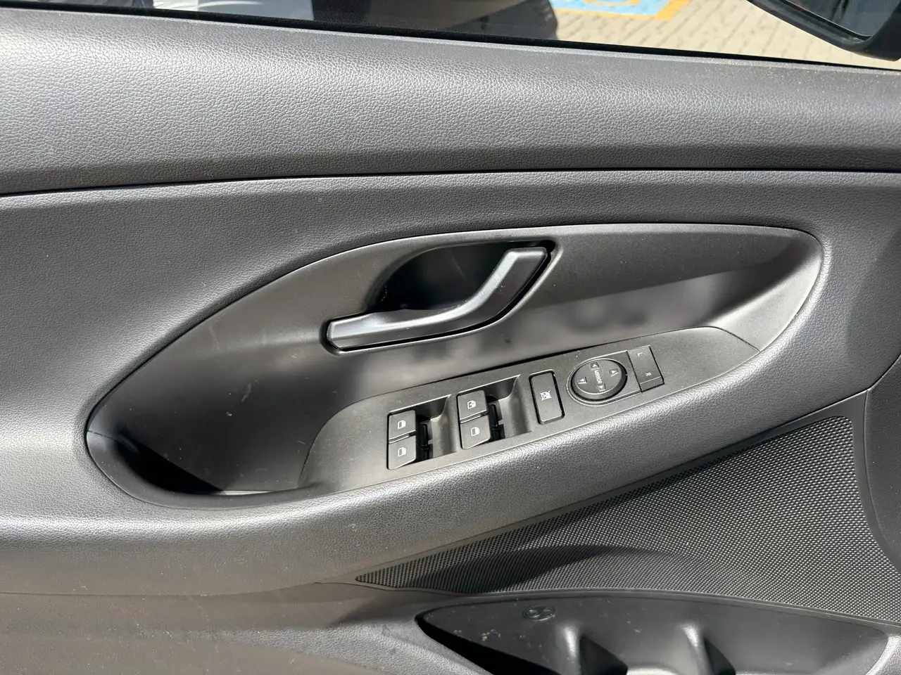 Hyundai ELANTRA снимка Hyundai ELANTRA