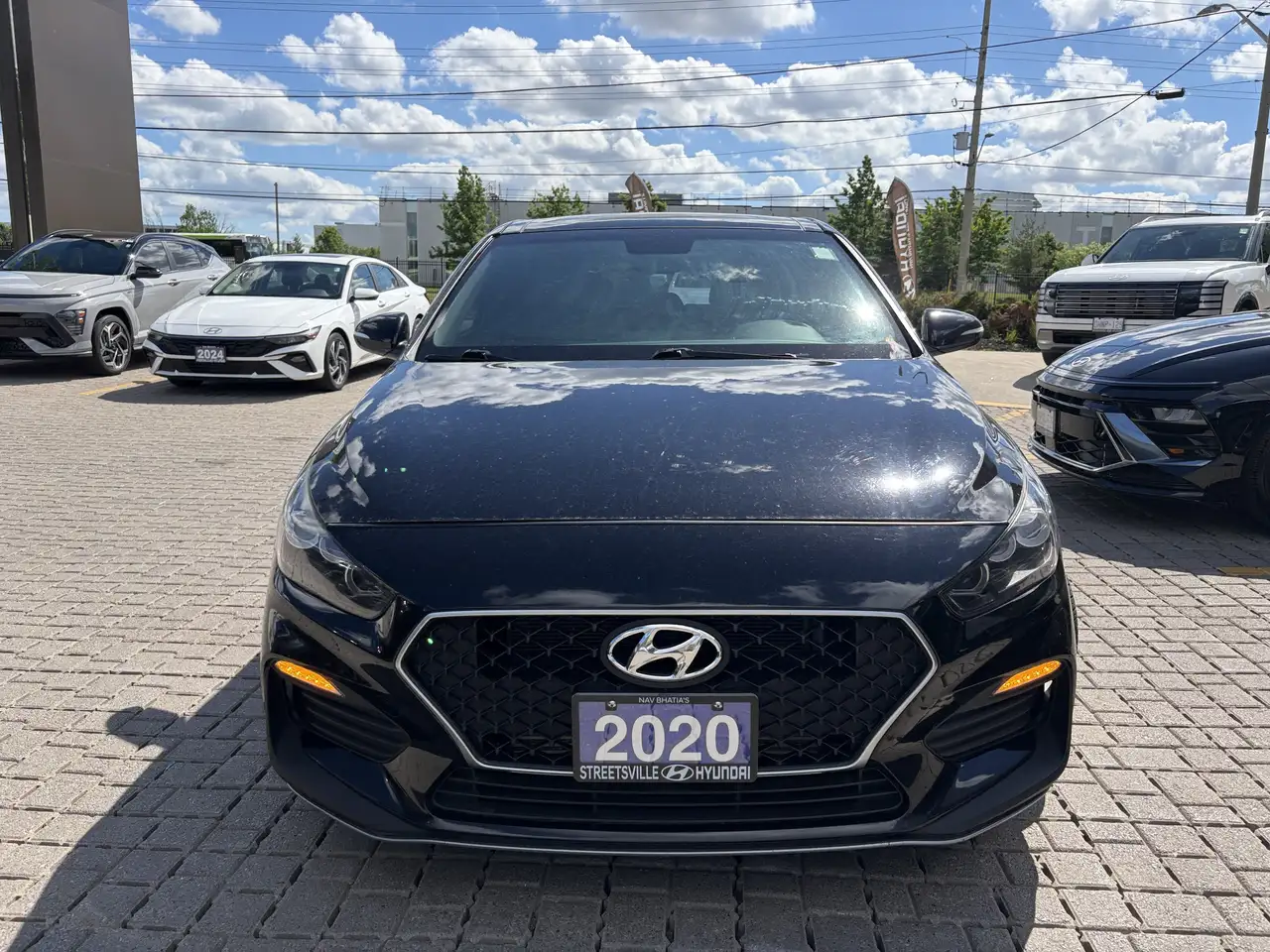 Hyundai ELANTRA снимка Hyundai ELANTRA