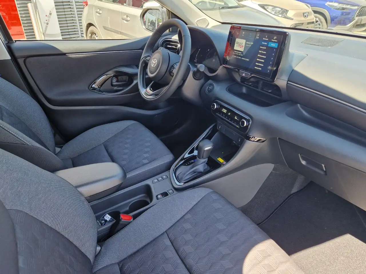 Toyota Yaris 1,5L Hybrid Teamplayer Comfort Paket 10