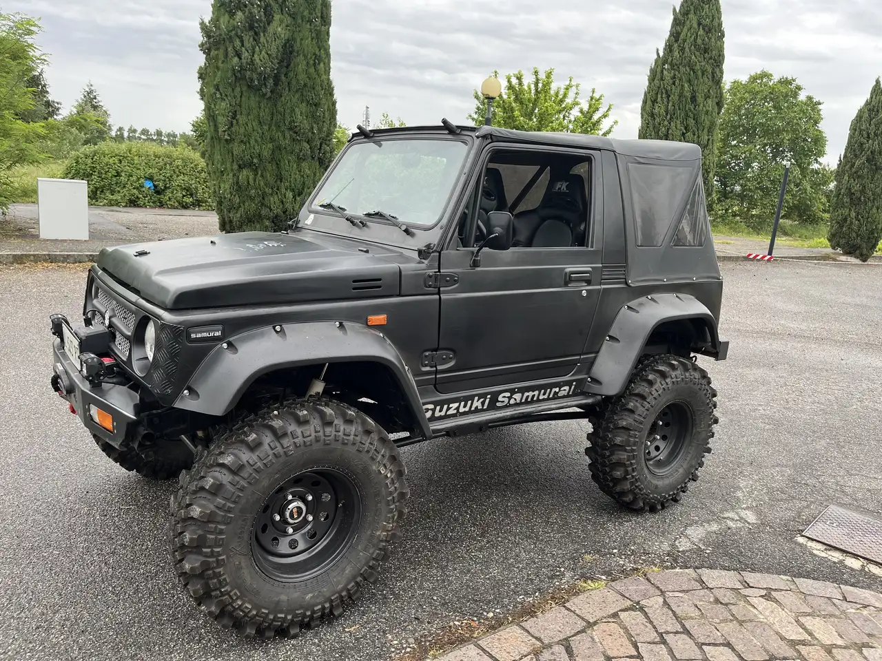 Suzuki Samurai
