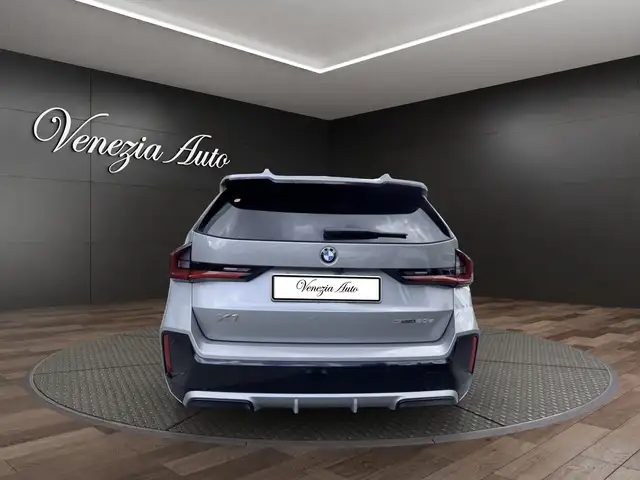 BMW X1 view 4