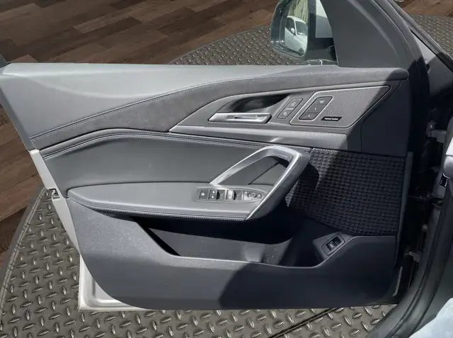BMW X1 view 13