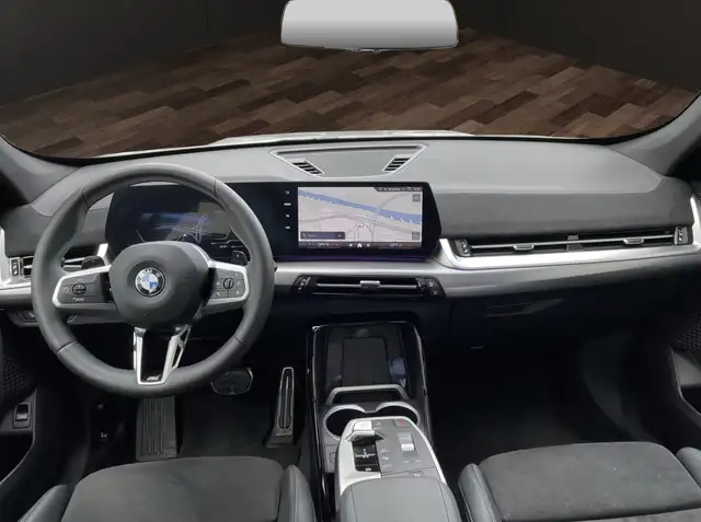 BMW X1 view 7