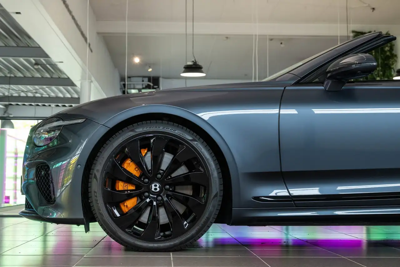 Bentley Continental GTC 2026