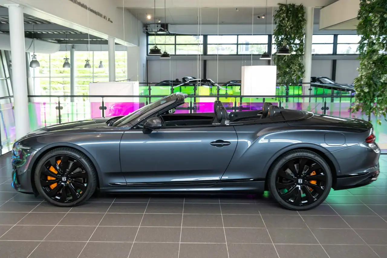 Bentley Continental GTC 2026