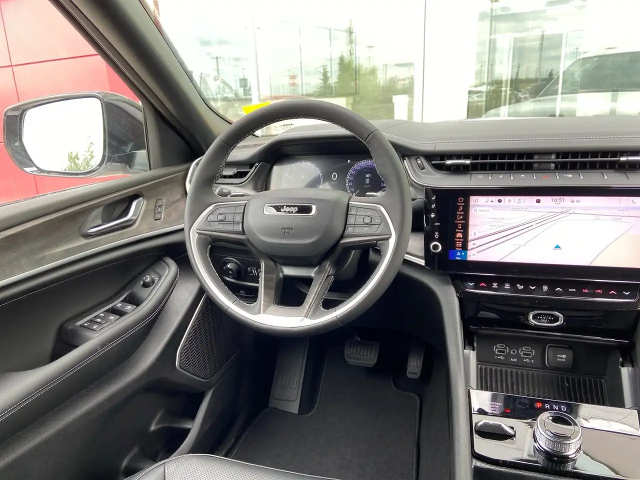 Jeep Grand Cherokee снимка Jeep Grand Cherokee