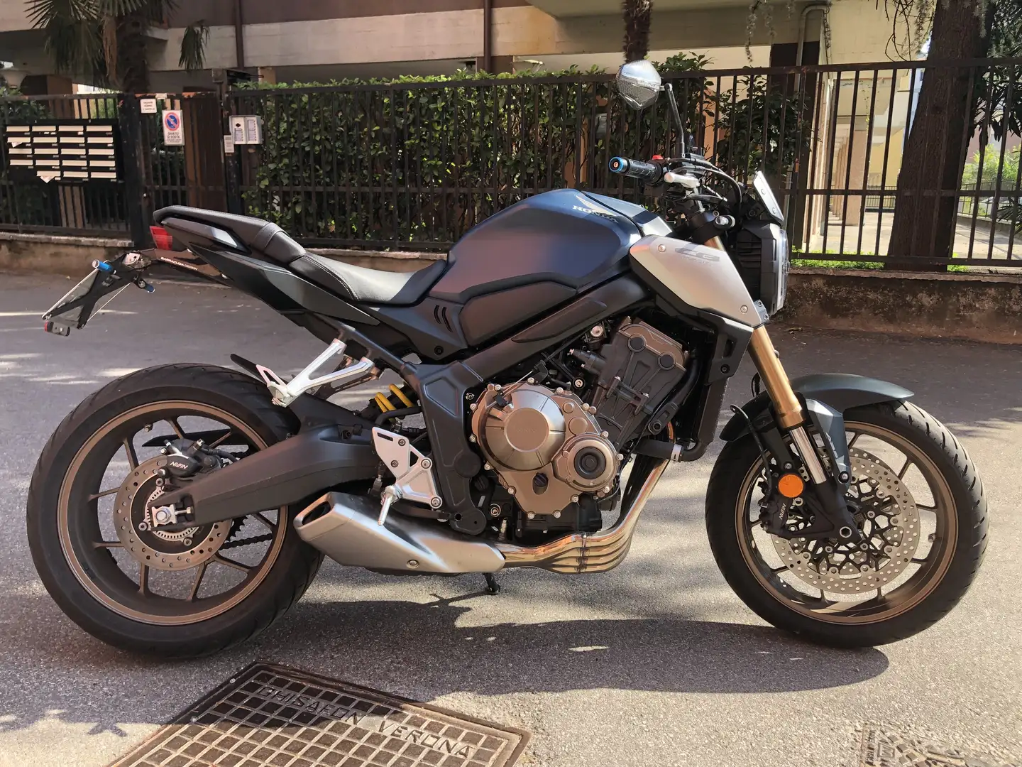 Honda CB 650 R Blu/Azzurro - 2
