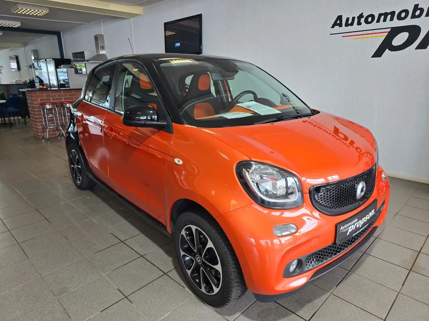 smart forFour 0.9 Turbo passion NAVI SHZ Noir - 1