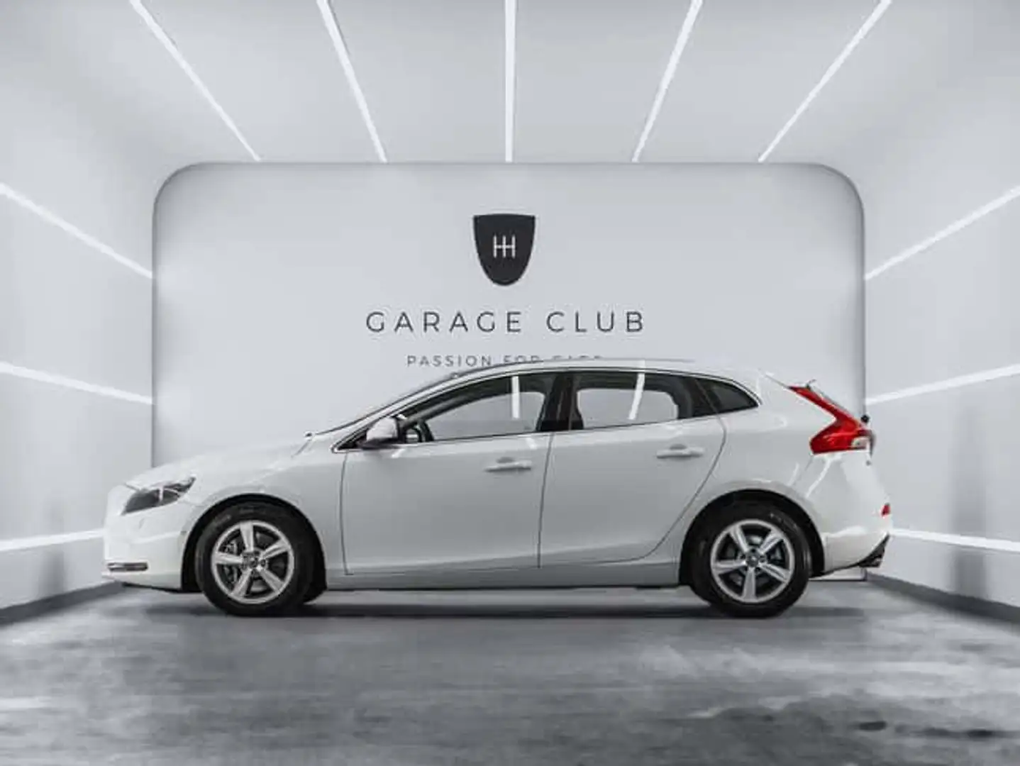 Volvo V40 D3 Momentum 150 - 2