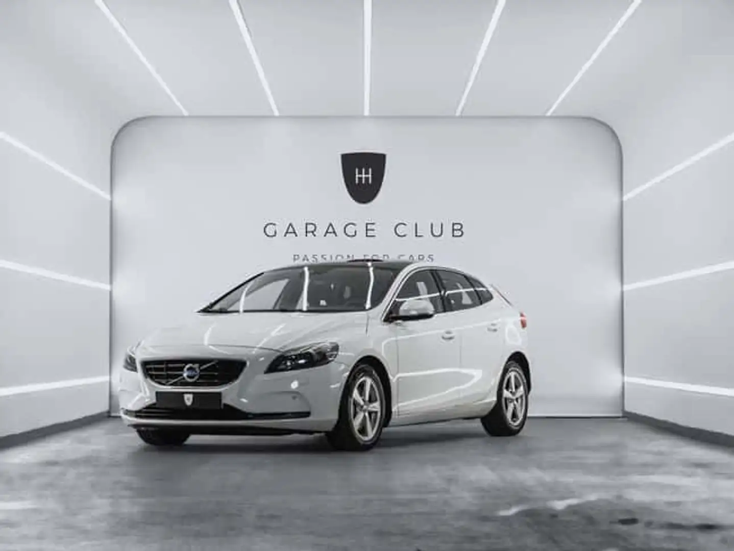 Volvo V40 D3 Momentum 150 - 1