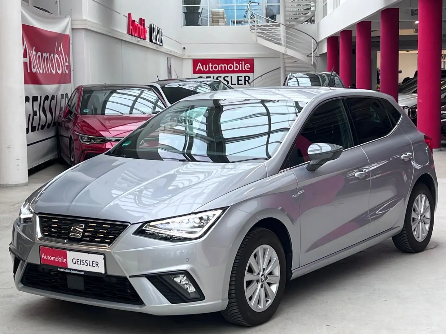 SEAT Ibiza Xcellence DSG+virt.cockpit+Kamera Silber - 1