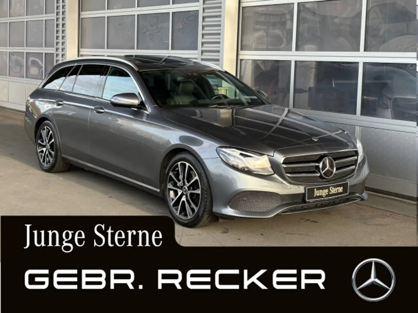 Mercedes-Benz E 300 E 300 d T AVANTGARDE AHK Distr. SHD Leder MULTIB Grau - 1