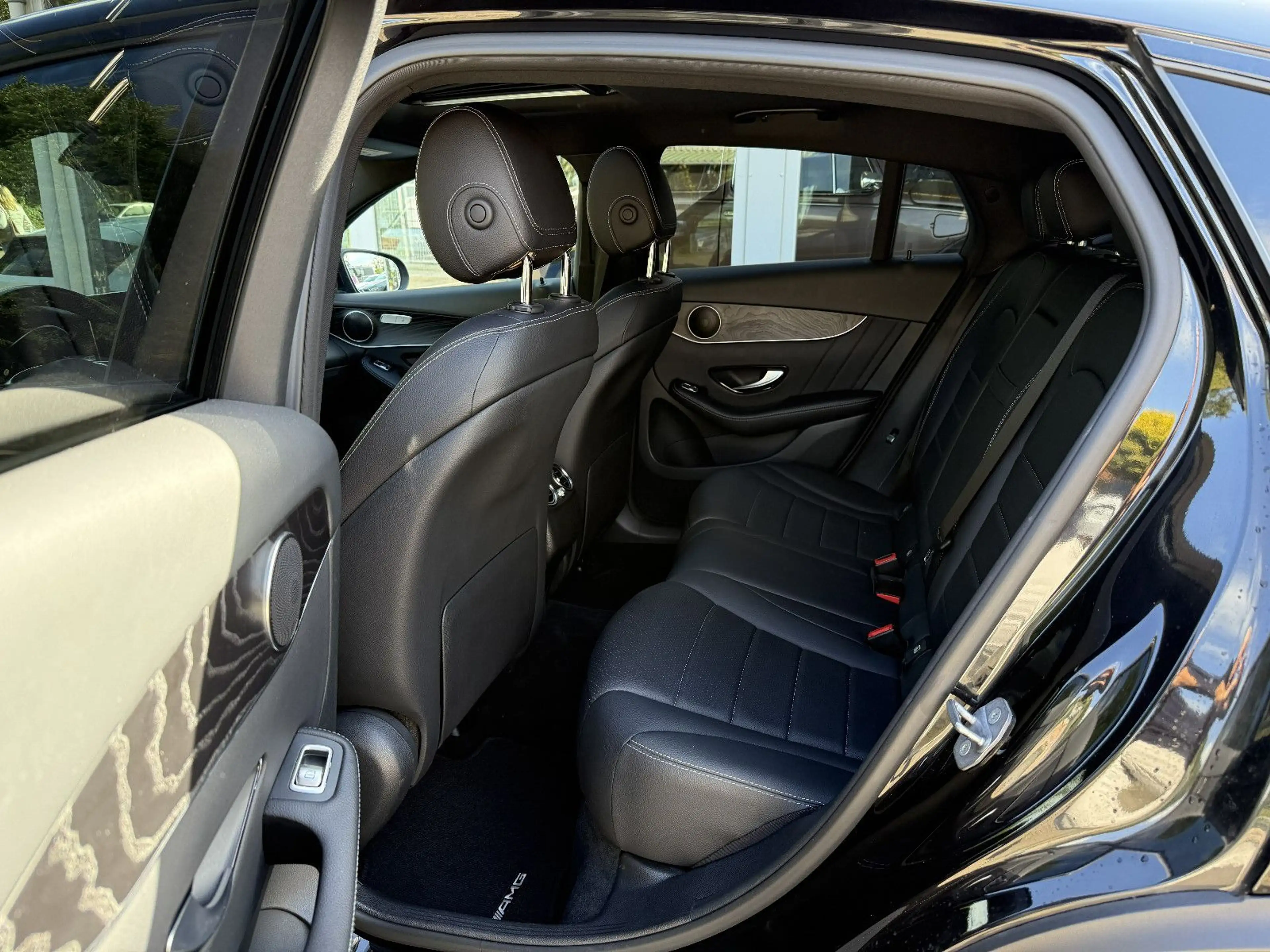 Mercedes-Benz GLC 250 d 4Matic AMG Coupe+LED+ACC+SD+KAMERA+ — photo 13