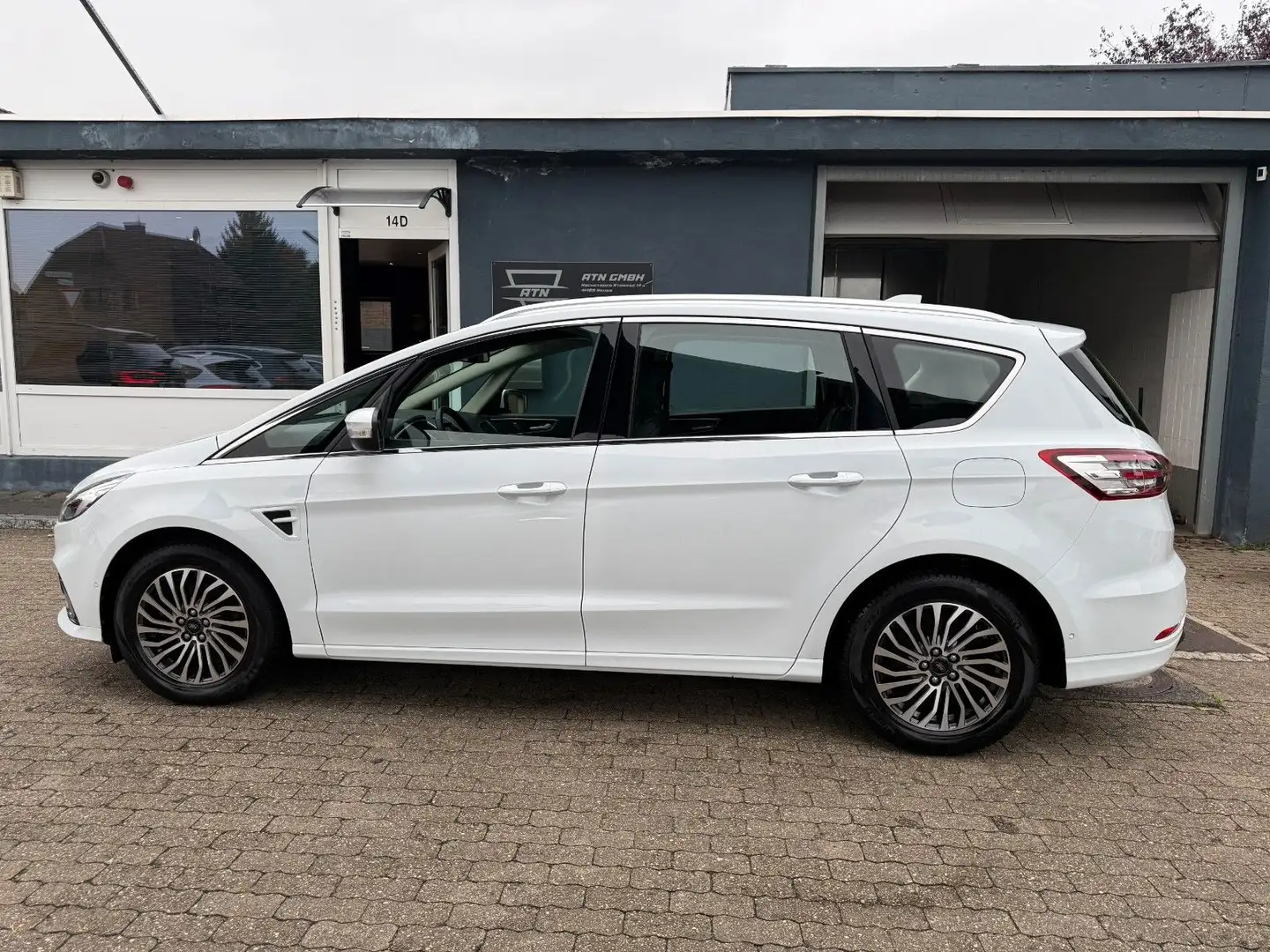 Ford S-Max Titanium Aut. LED Leder Kamera AHK 360° Weiß - 2
