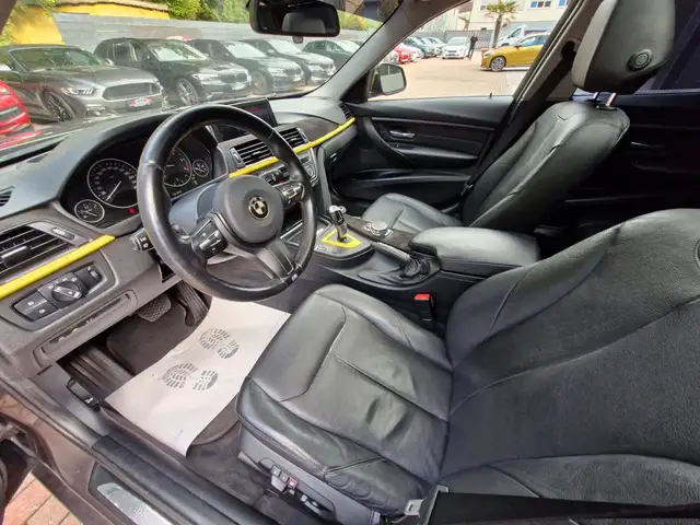 BMW 3 Series view 9