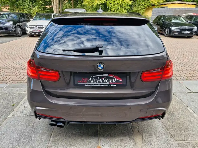 BMW 3 Series view 6