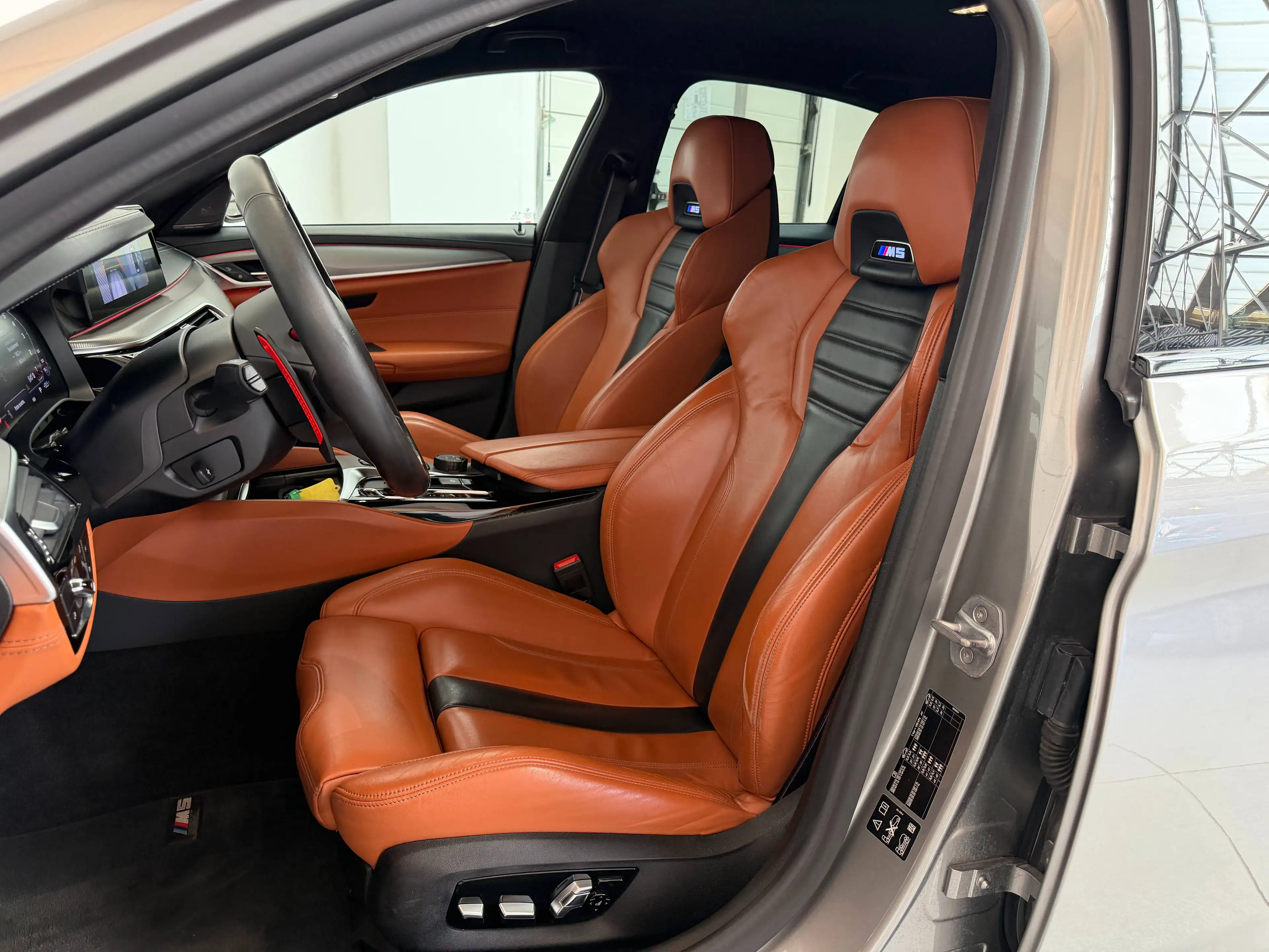 BMW M5 4.4AS V8 Competition OPF — photo 12