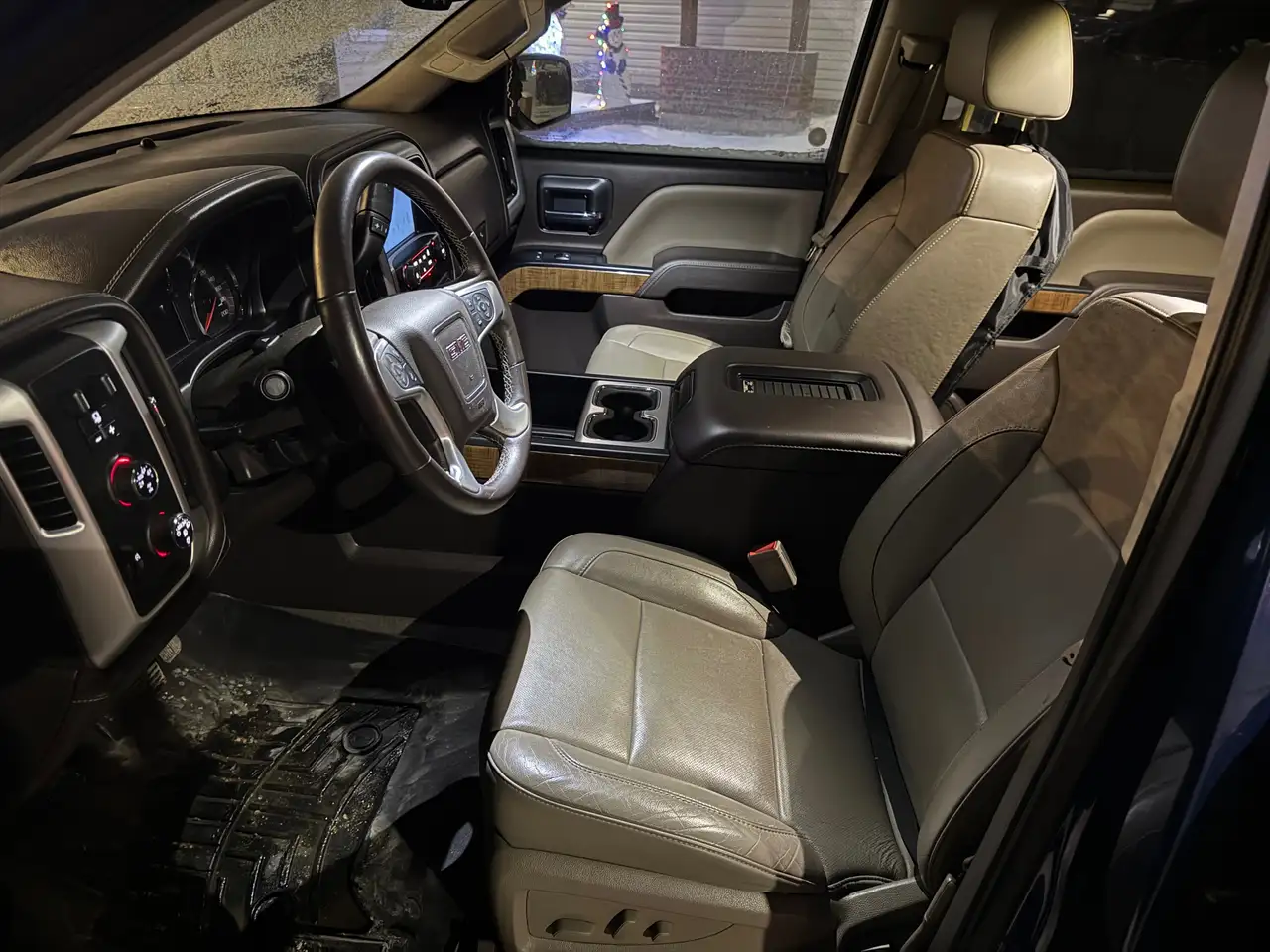 GMC Sierra 1500 снимка GMC Sierra 1500