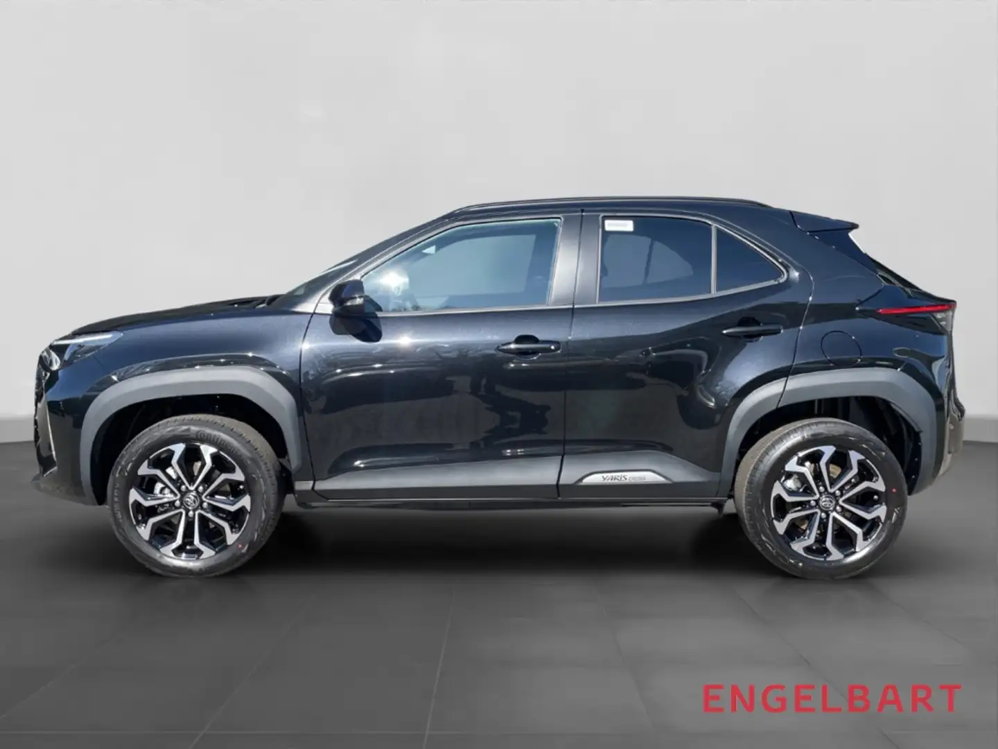 Toyota Yaris Cross 1.5 Hybrid Teamplayer Winter+Safety Paket Schwarz - 2