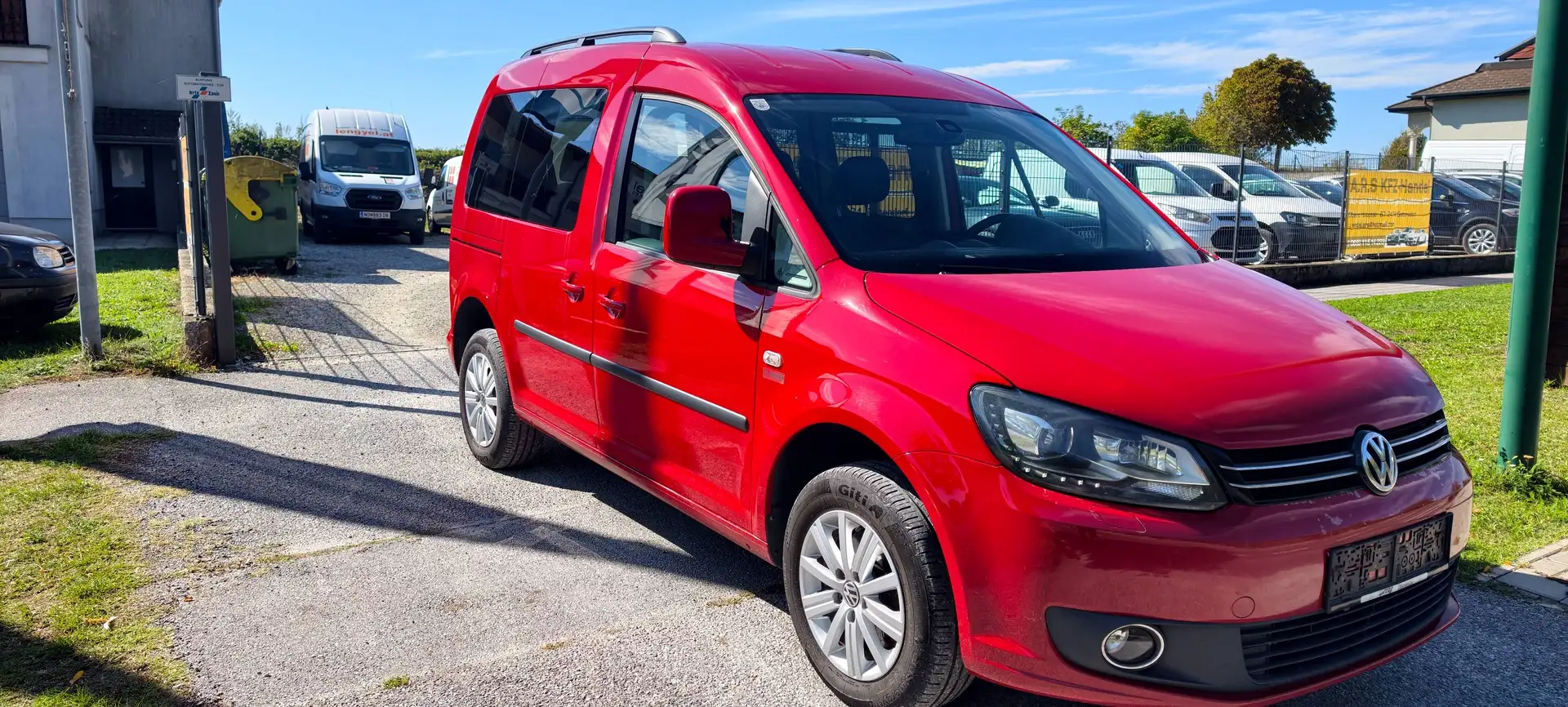Volkswagen Caddy Comfortline Rot - 2