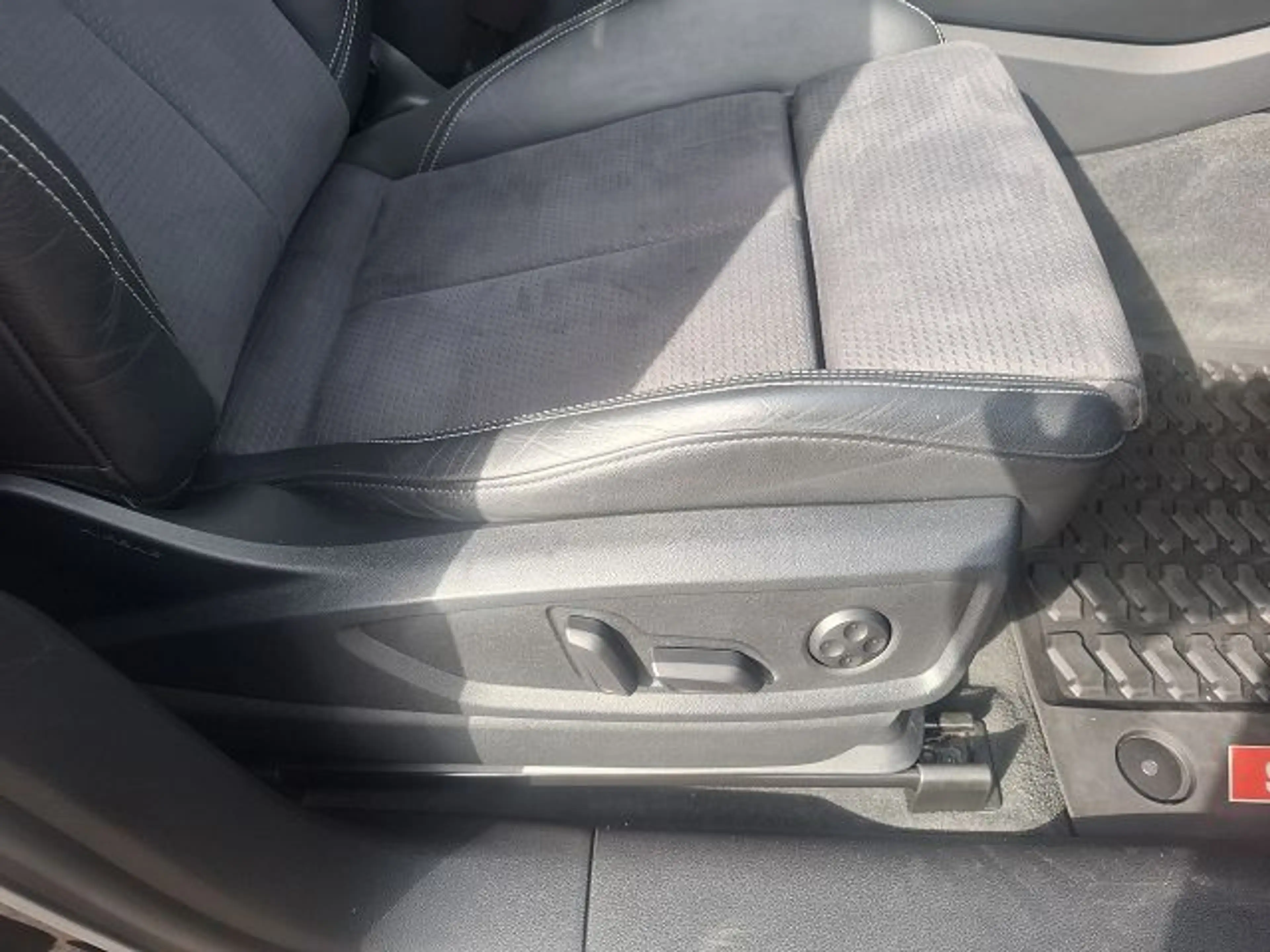 Audi SQ5 hybr,/Diesel mit Garantie bis 12.2027 — photo 13