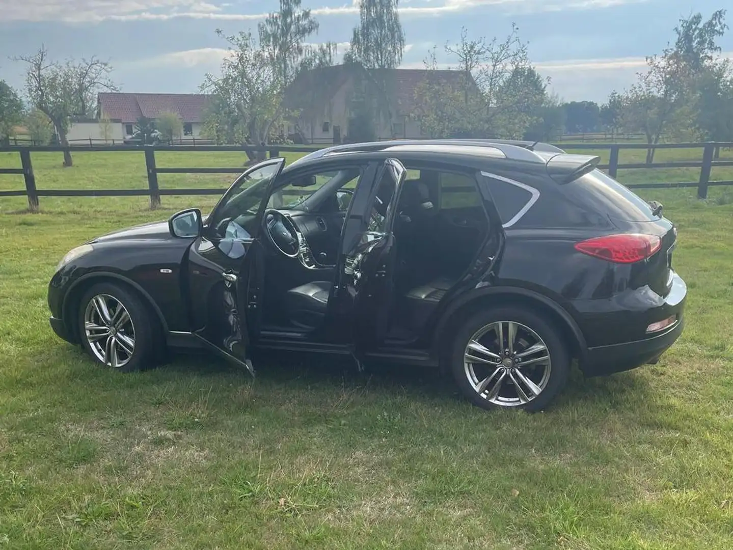 Infiniti EX30 EX30d AWD Aut. Black Premium - 1