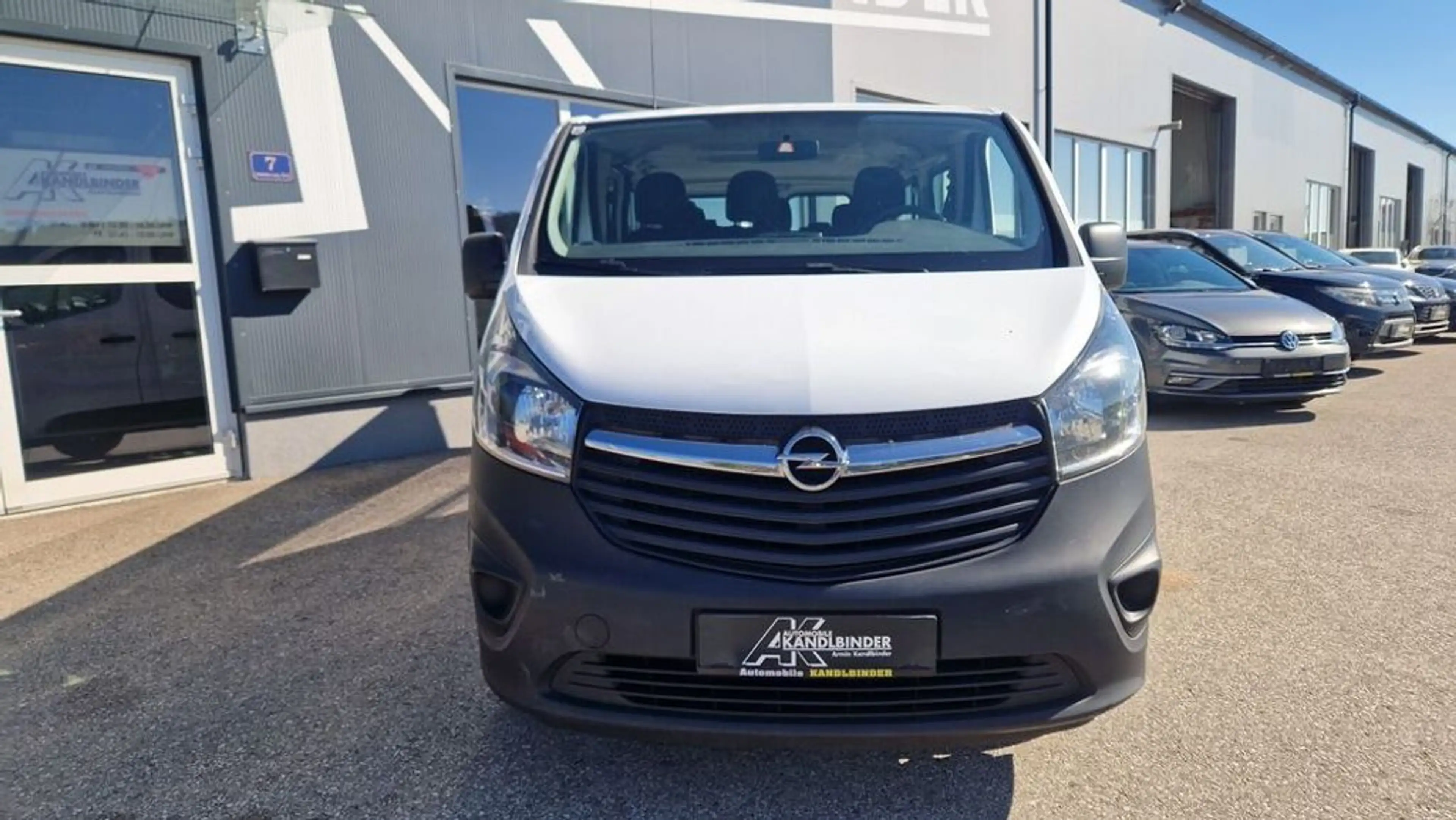Opel Vivaro Combi L2H1 2,9t  ''9-Sitzer'' — photo 2