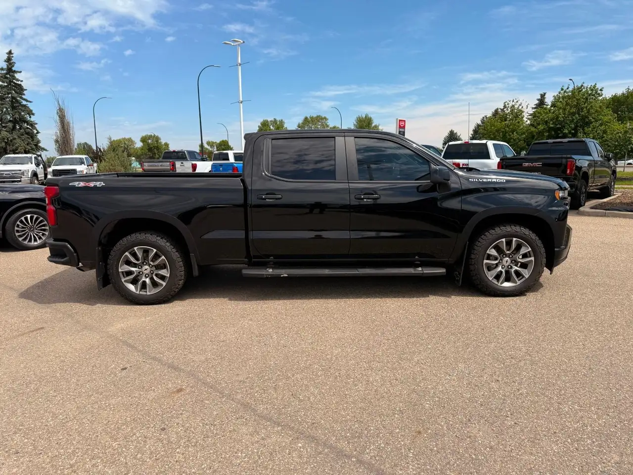 Chevrolet Silverado 1500 photo Chevrolet Silverado 1500