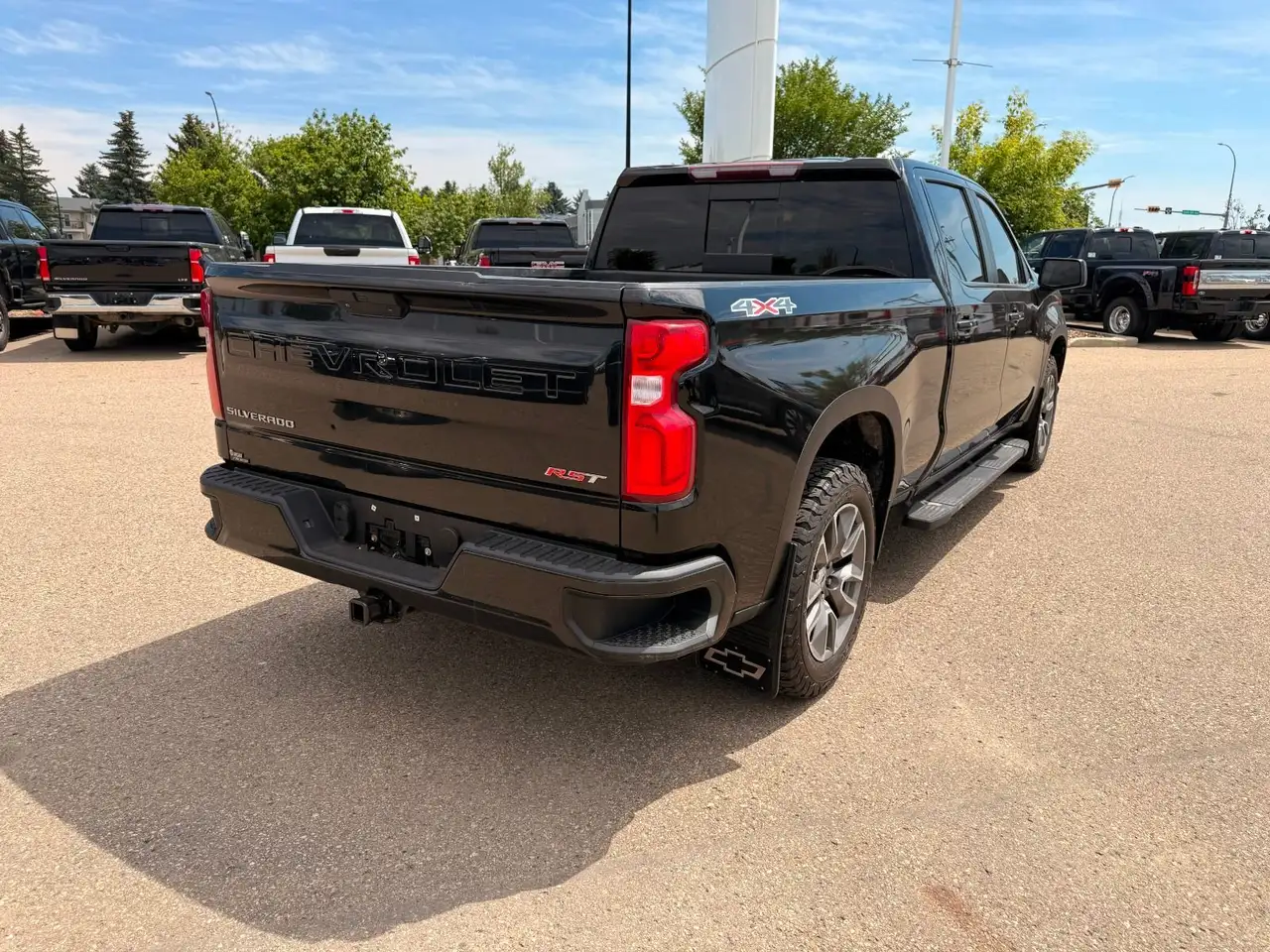 Chevrolet Silverado 1500 photo Chevrolet Silverado 1500